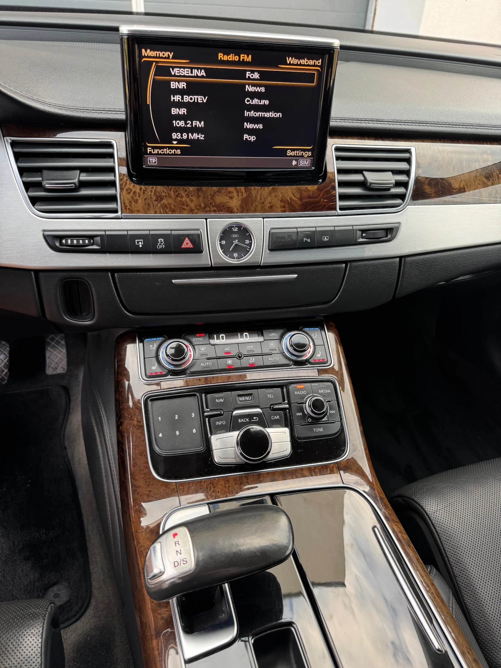 Audi A8 4, 2Tdi, Soft Close, Obdyh, Masaj, Full, снимка 14 - Автомобили и джипове - 54782942