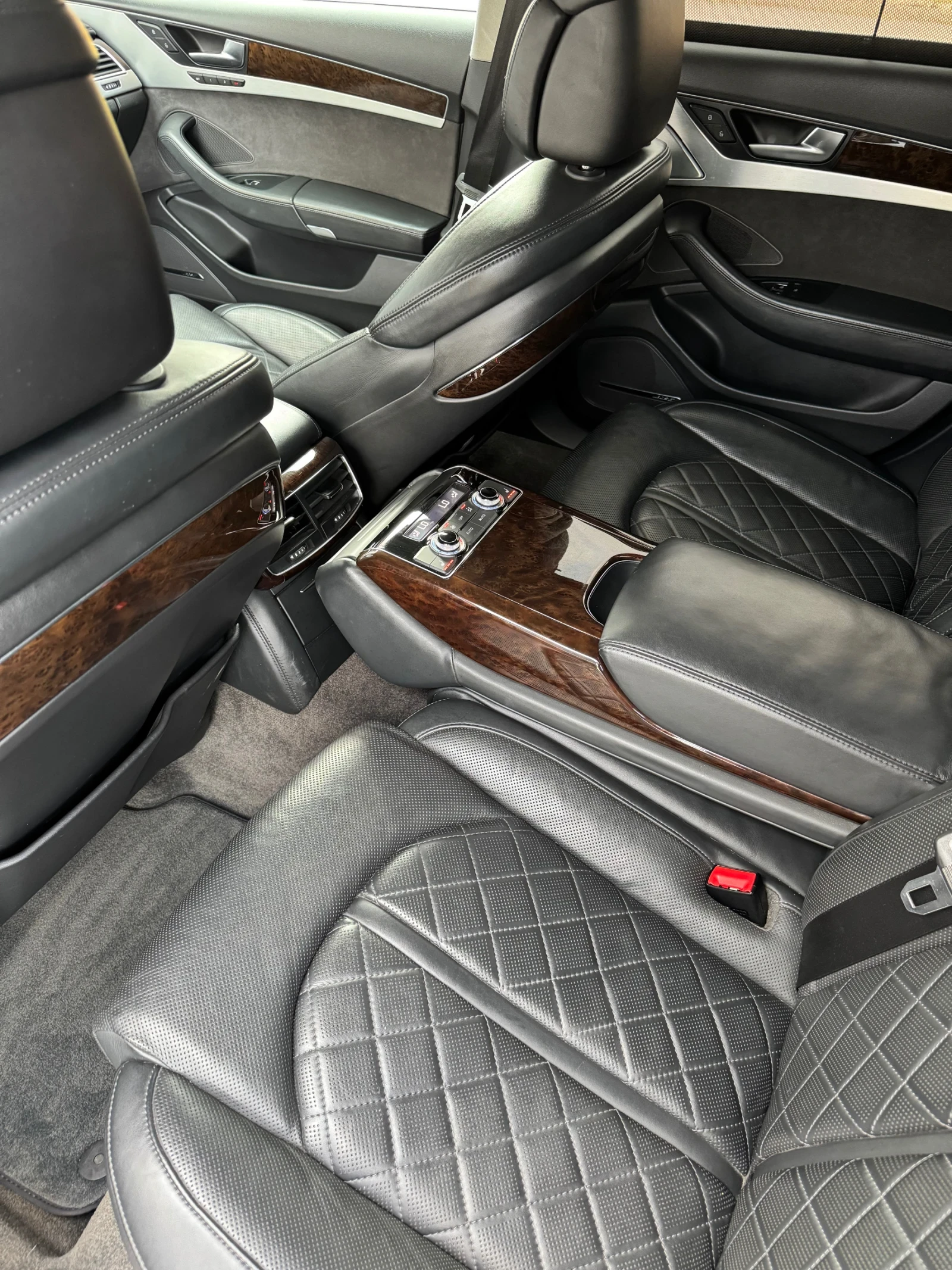 Audi A8 4, 2Tdi, Soft Close, Obdyh, Masaj, Full, снимка 13 - Автомобили и джипове - 54782942