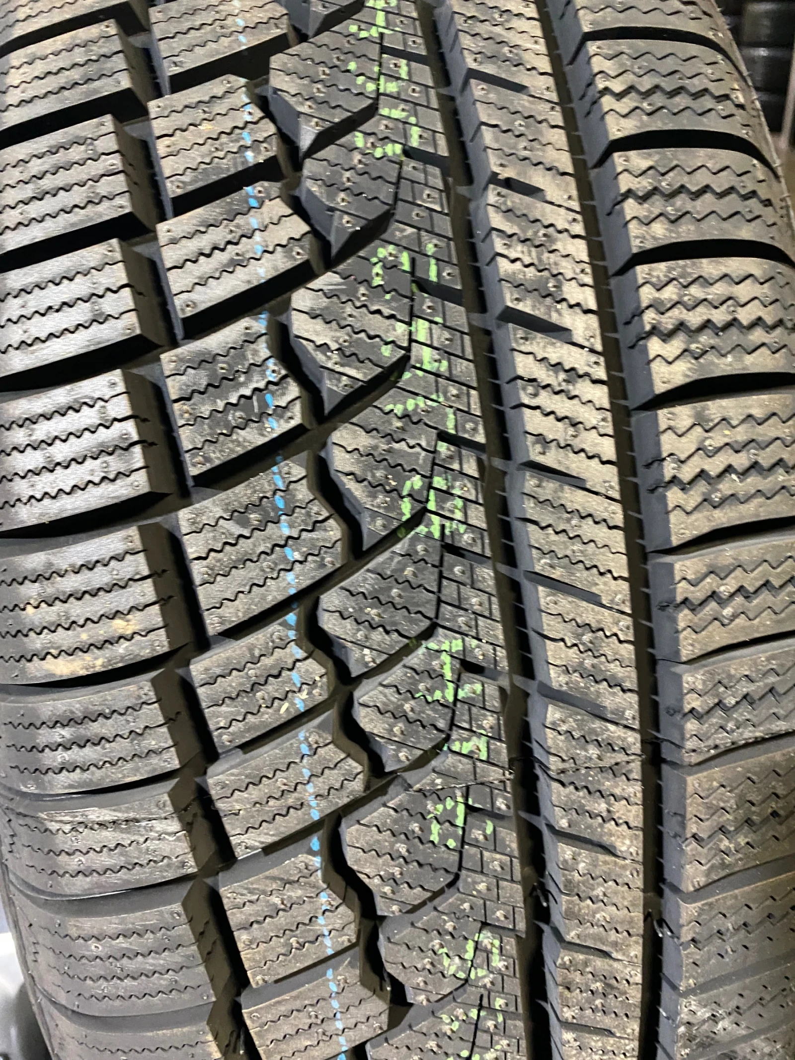 Mercedes-Benz C 200 CDI SPORTedition с AMG пакет заводски, снимка 15 - Автомобили и джипове - 54807169