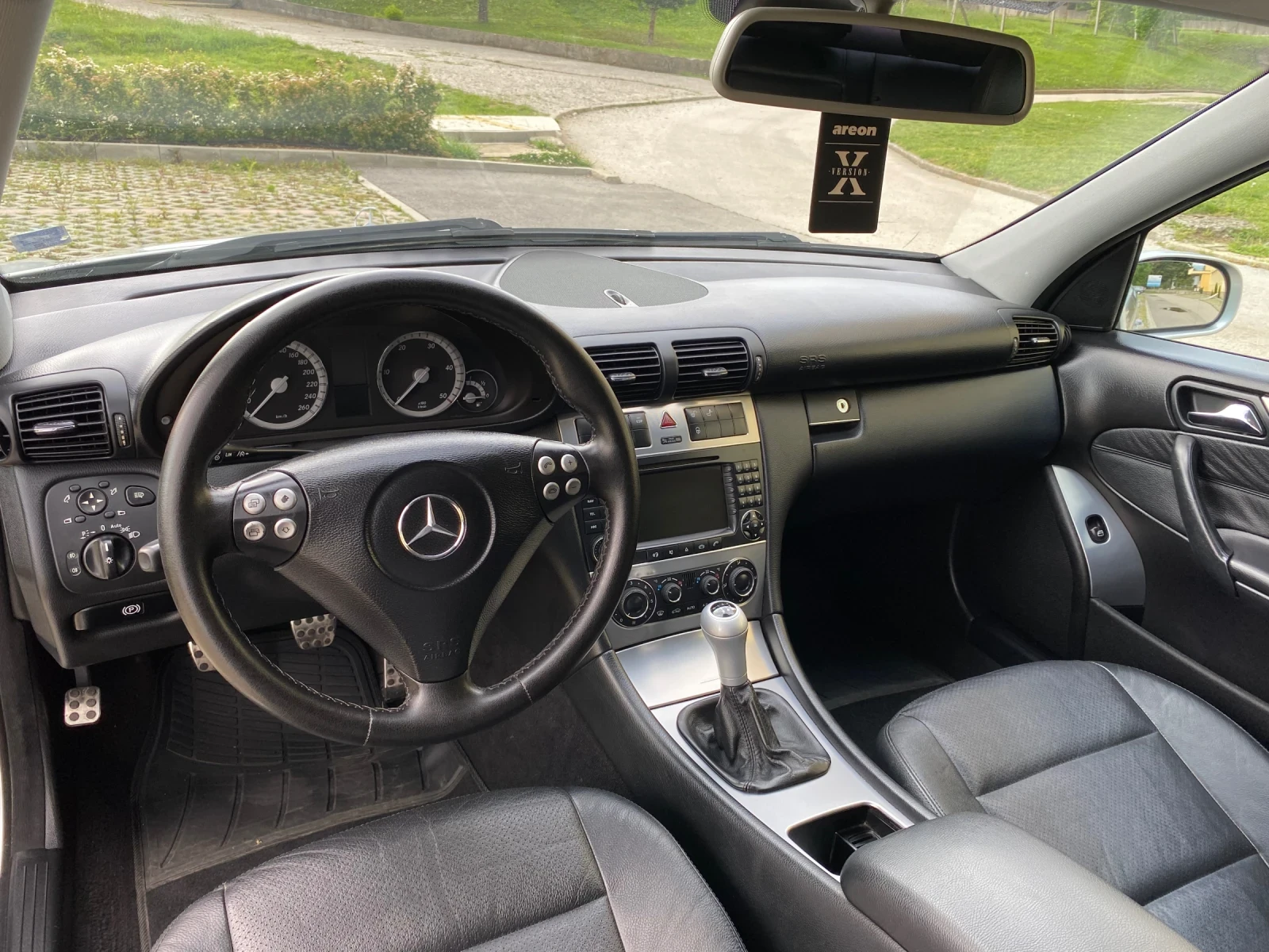 Mercedes-Benz C 200 CDI SPORTedition с AMG пакет заводски, снимка 8 - Автомобили и джипове - 54807169