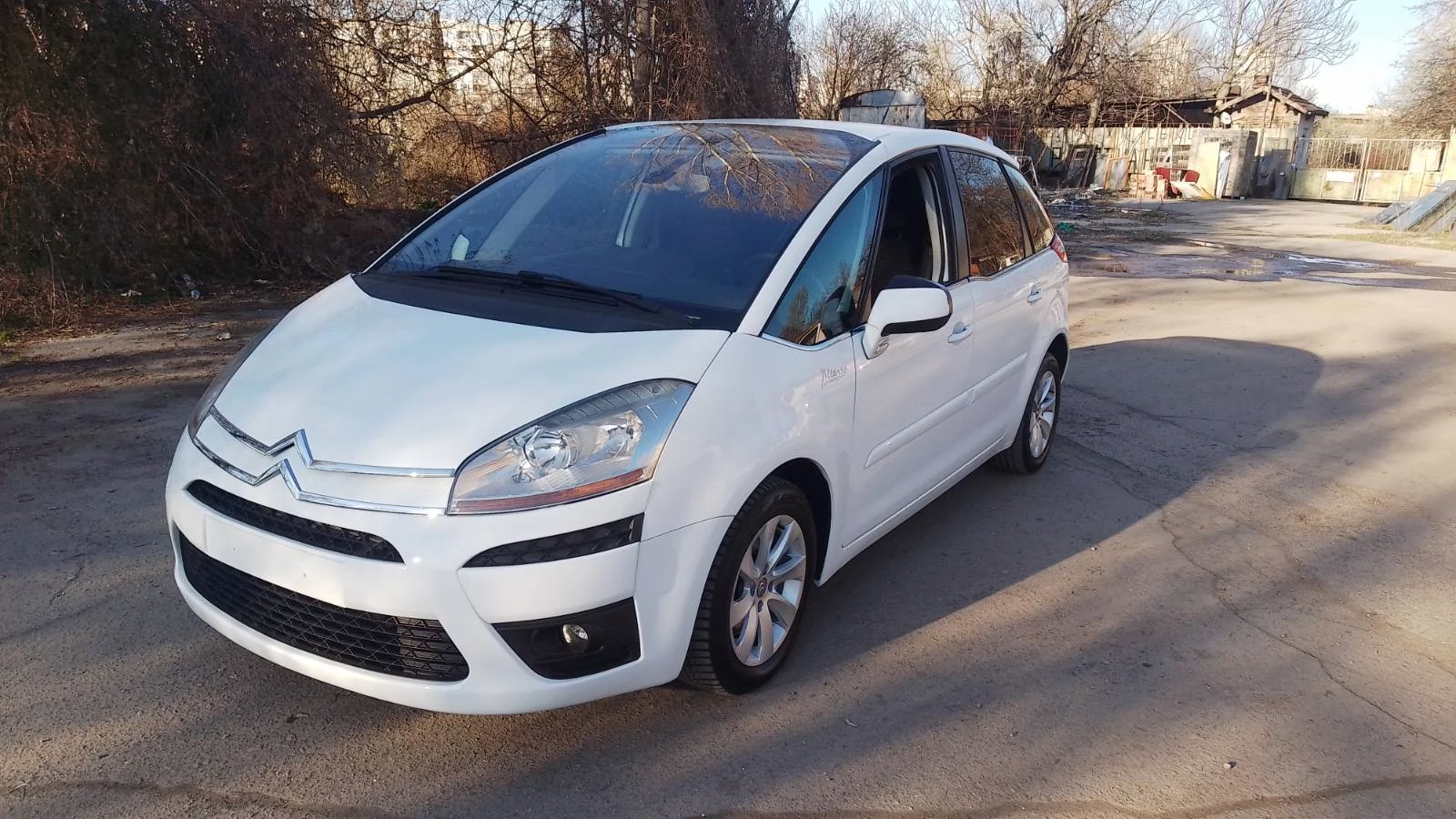 Citroen C4 Picasso 2CRDI, снимка 2 - Автомобили и джипове - 54812160