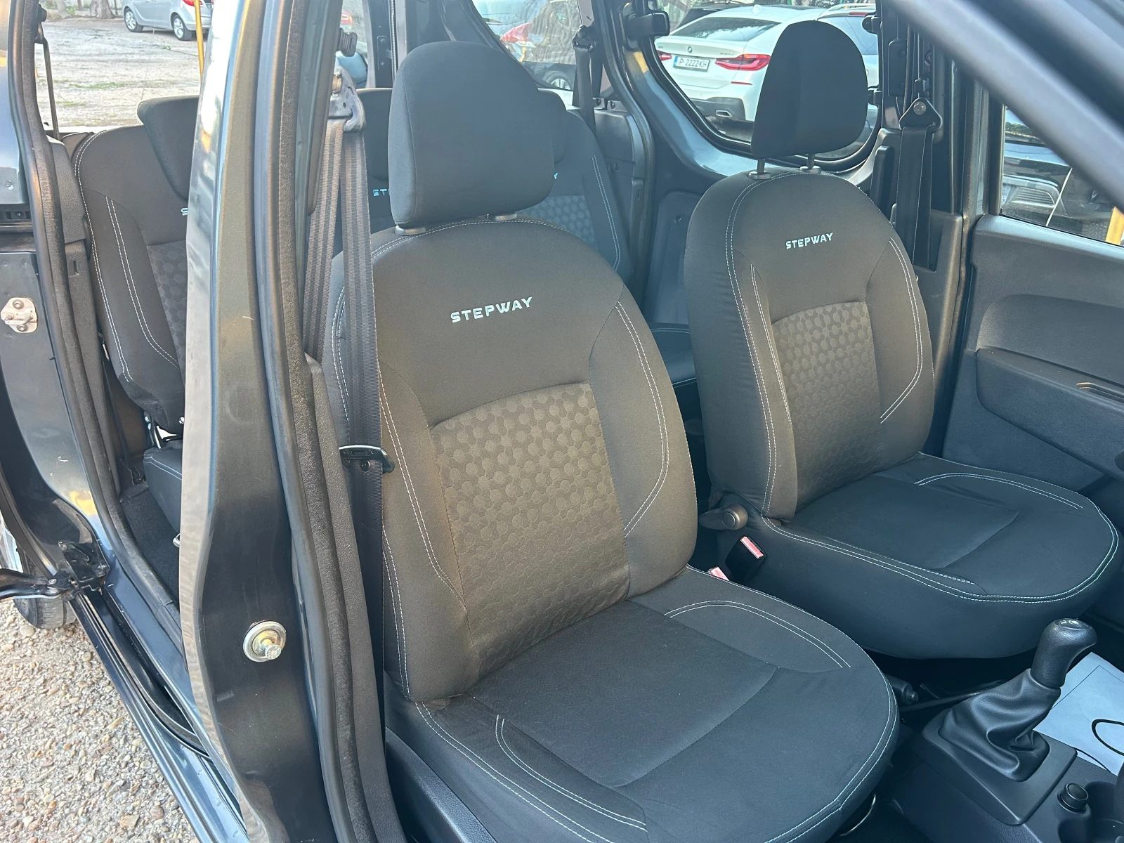 Dacia Dokker STEPWAY-135000km-2016г-ЕВРО 6-1.5DCI-90k.c!, снимка 9 - Автомобили и джипове - 54920992