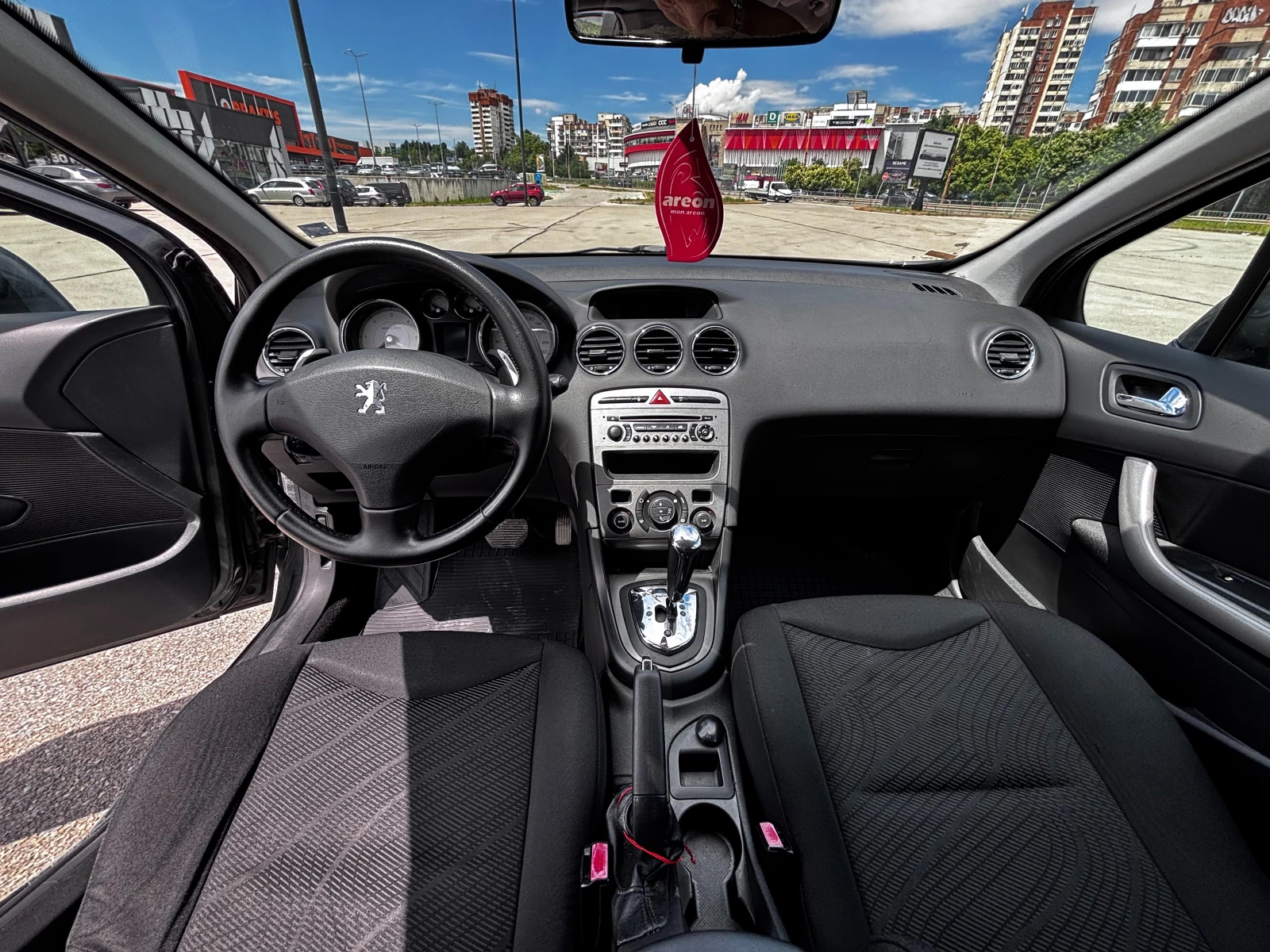 Peugeot 308 1.6 HDI AUTO, снимка 8 - Автомобили и джипове - 54944048