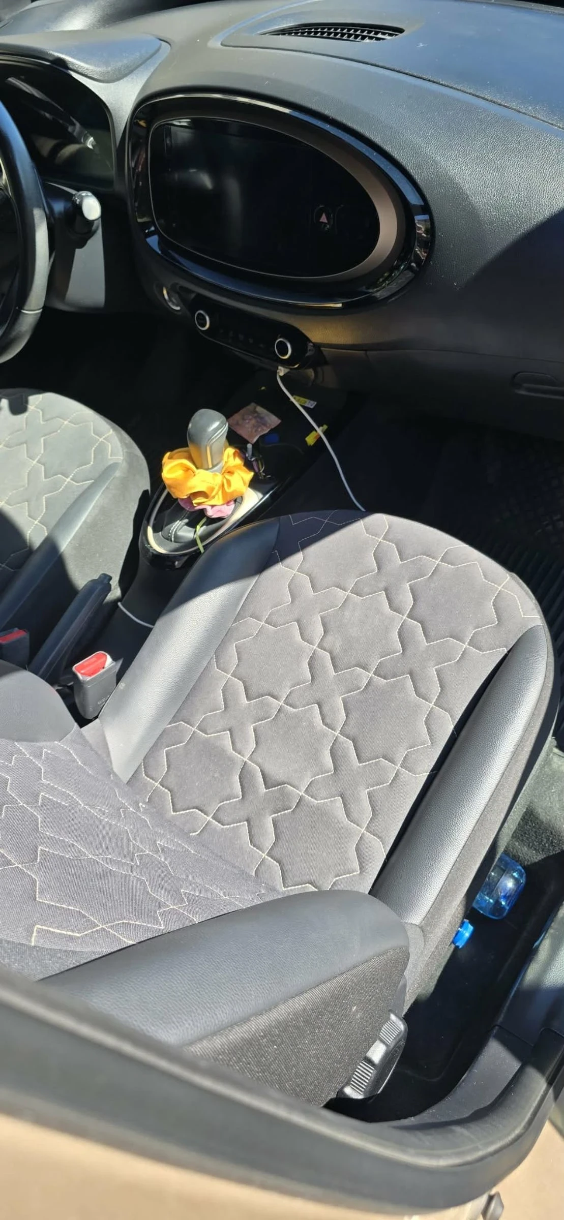 Toyota Aygo AygoX, снимка 14 - Автомобили и джипове - 54962440