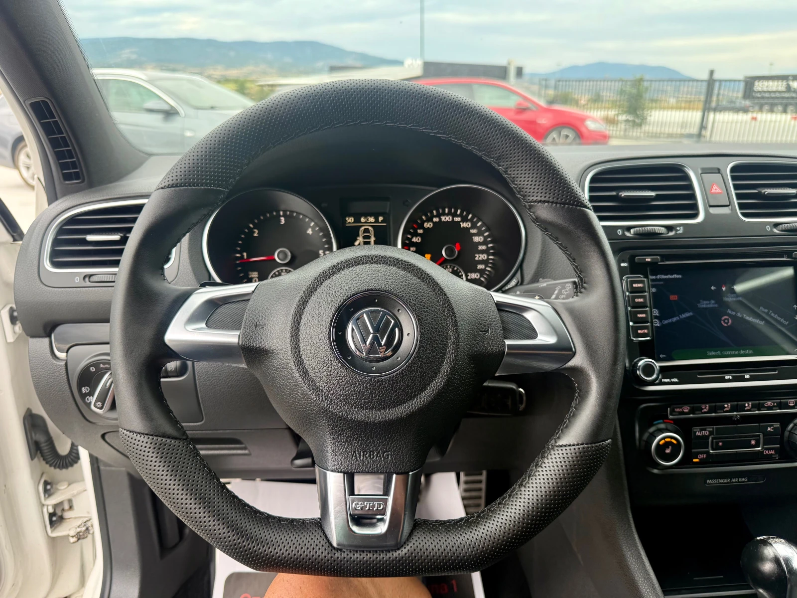 VW Golf 2.0GTD 170 ks Собствен лизинг , снимка 17 - Автомобили и джипове - 55228232