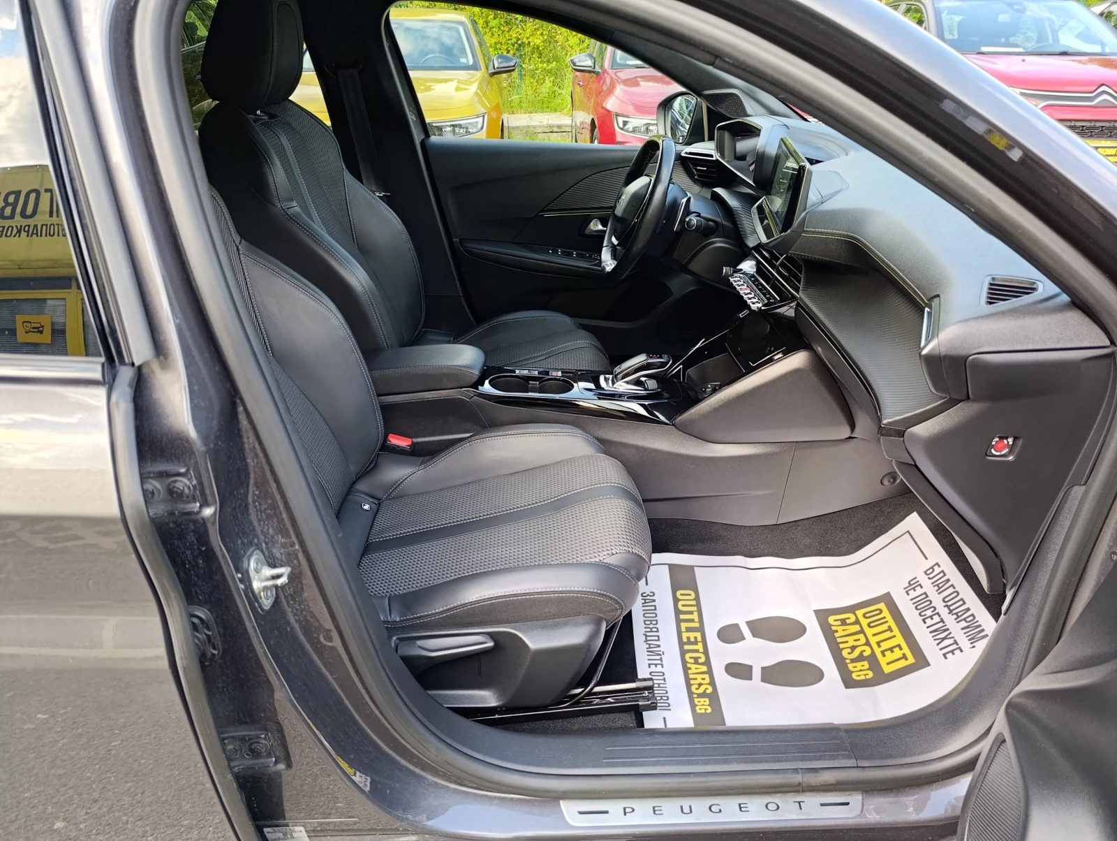 Peugeot 208 GT Закупен от БГ, снимка 14 - Автомобили и джипове - 55263379