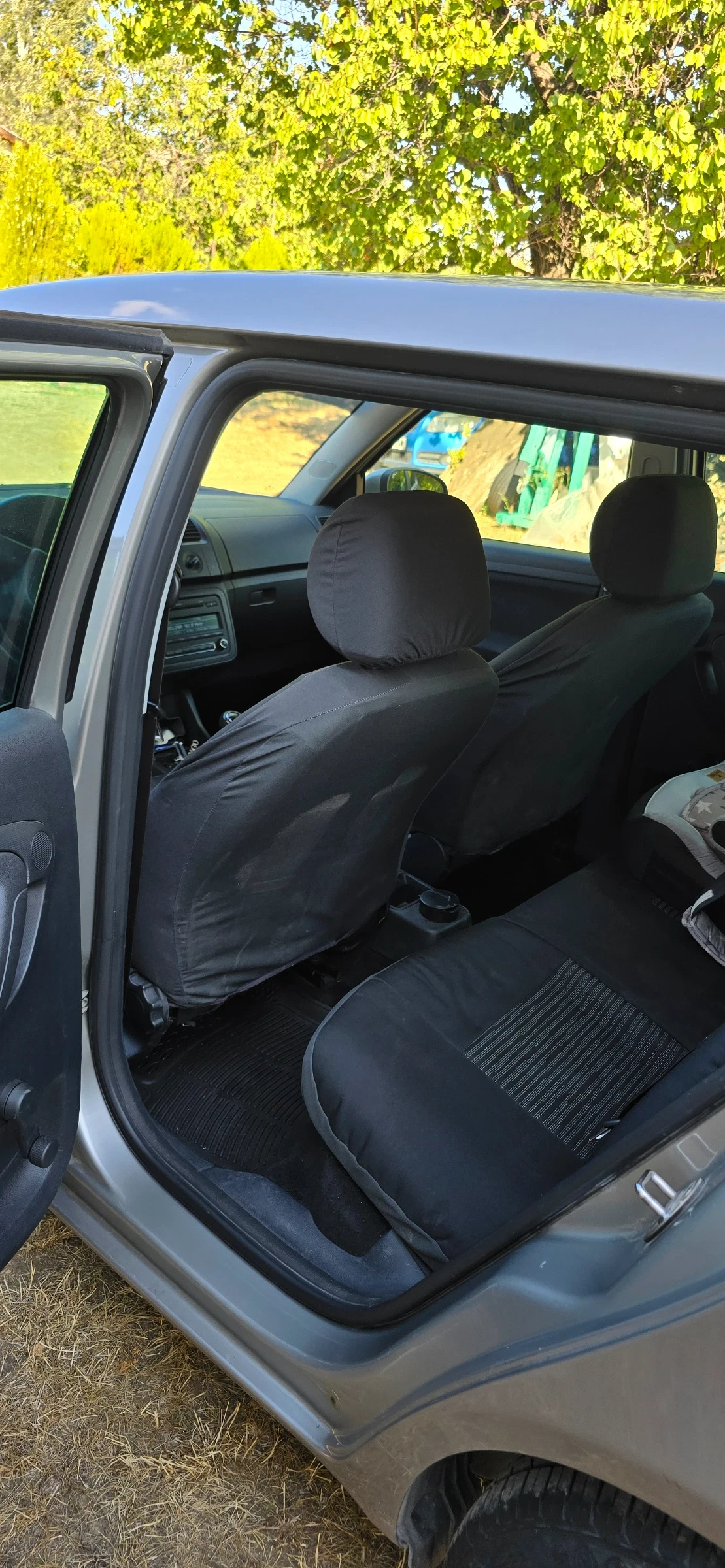Skoda Fabia, снимка 10 - Автомобили и джипове - 55850897