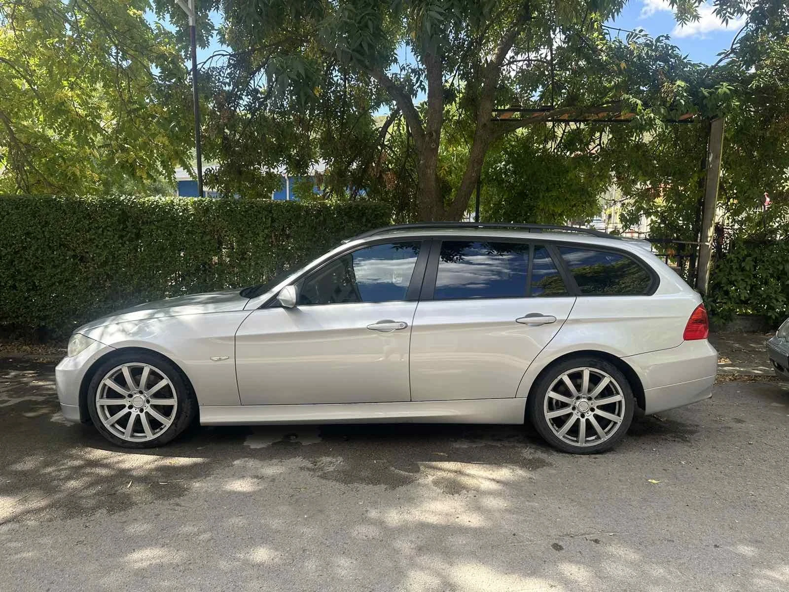 BMW 320, снимка 4 - Автомобили и джипове - 55977882