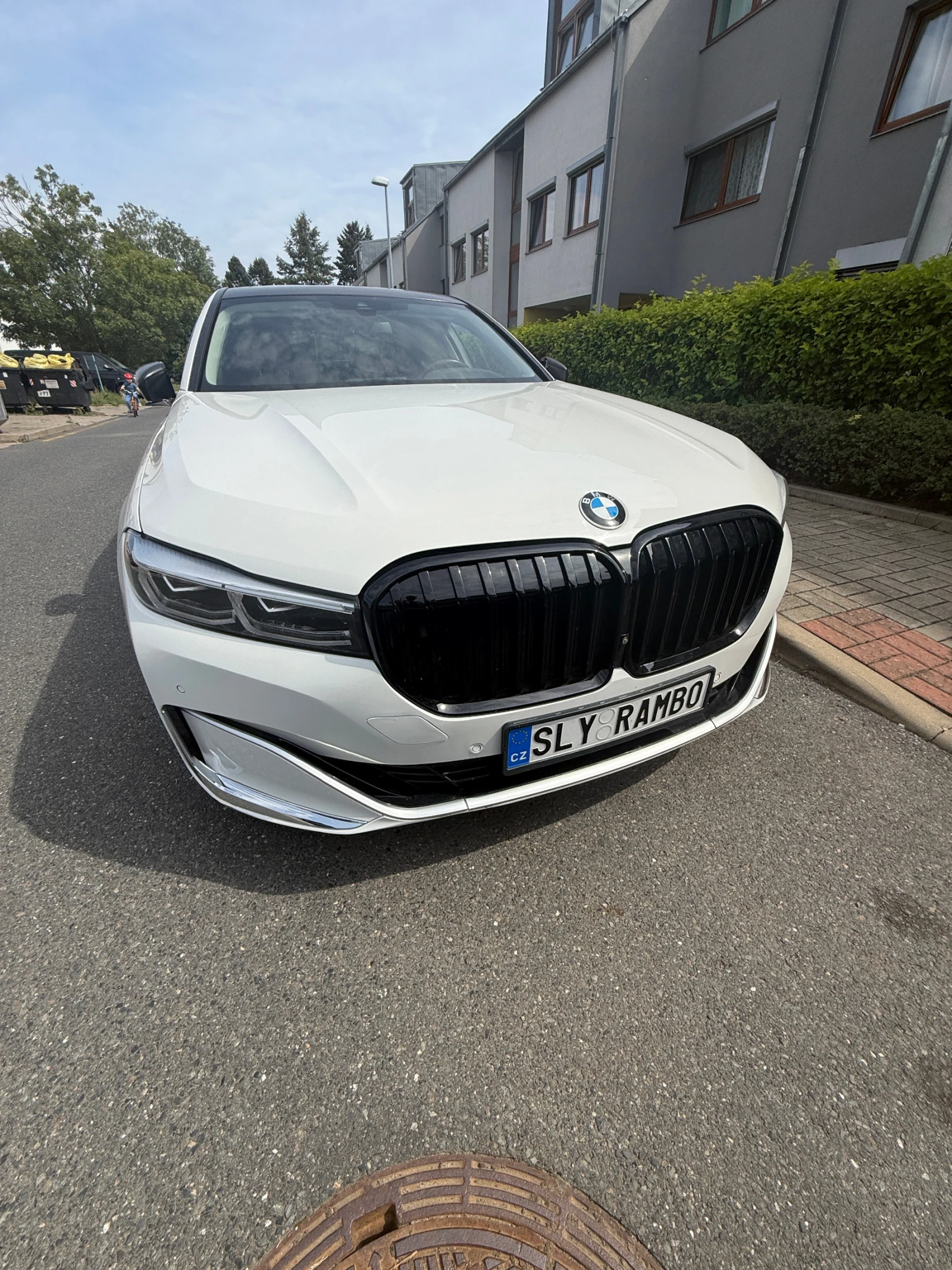 BMW 740, снимка 5 - Автомобили и джипове - 56119096