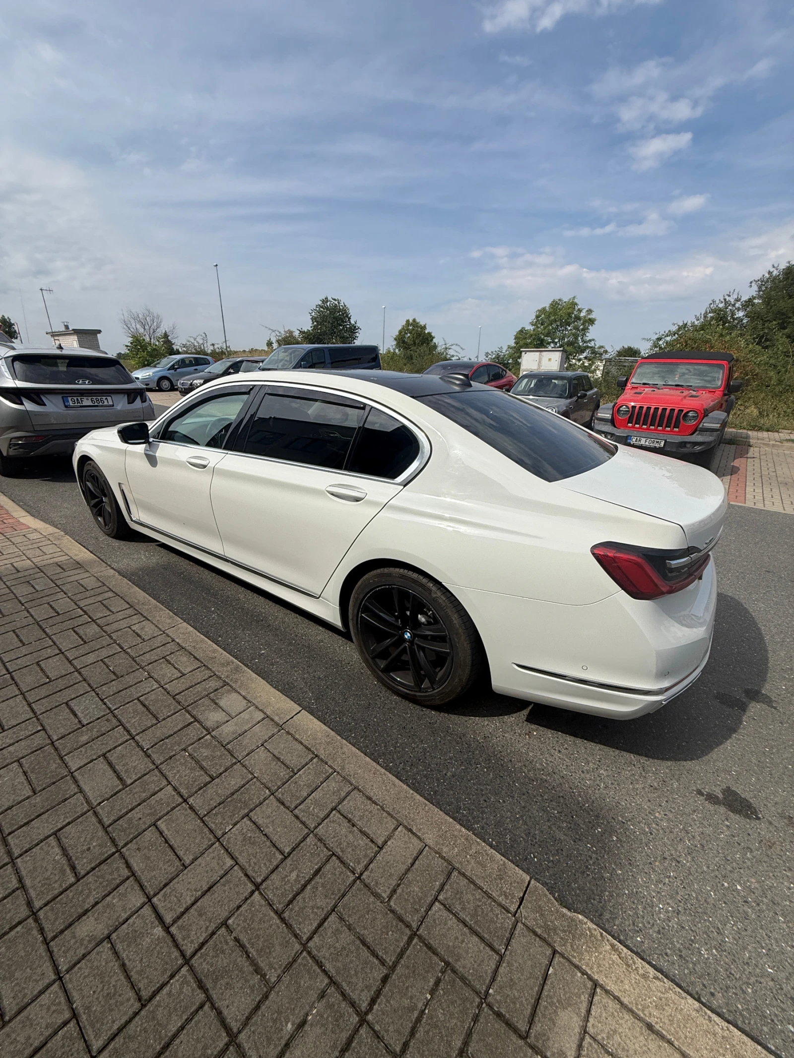 BMW 740, снимка 13 - Автомобили и джипове - 56119096