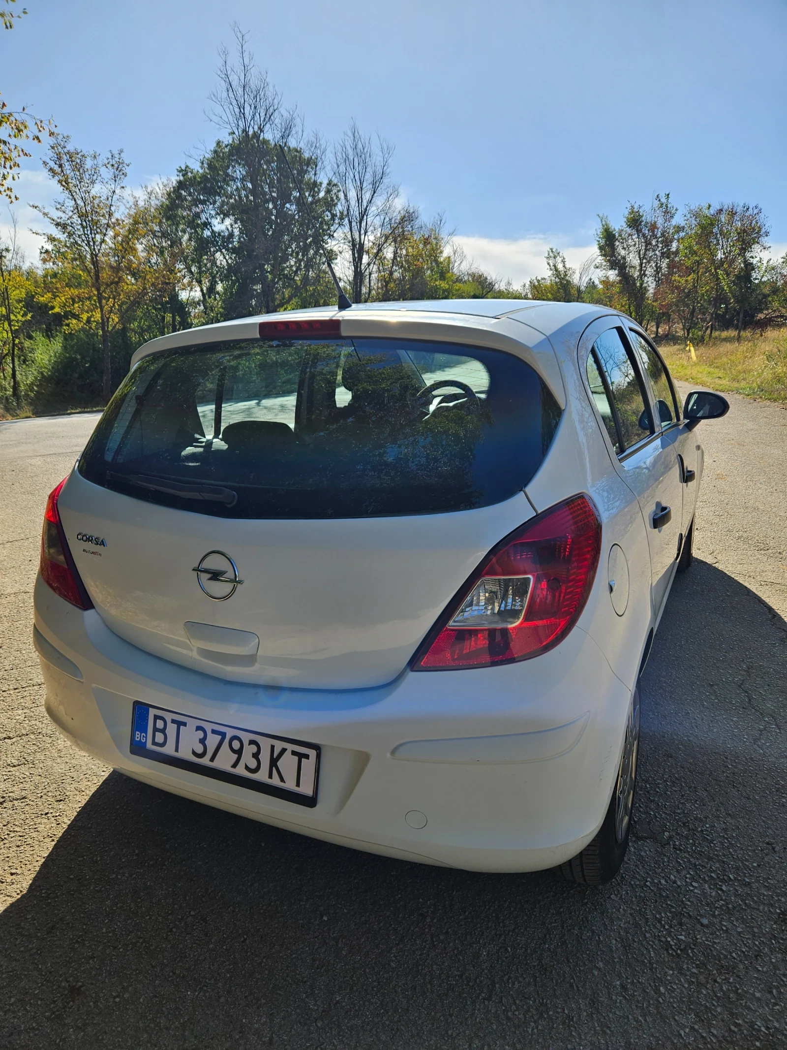 Opel Corsa, снимка 9 - Автомобили и джипове - 56184487