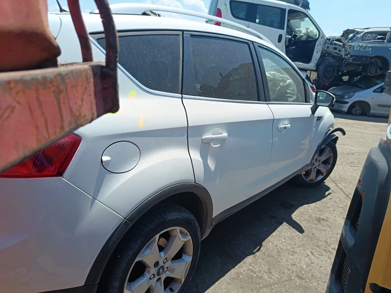 Ford Kuga, снимка 6 - Автомобили и джипове - 51038714