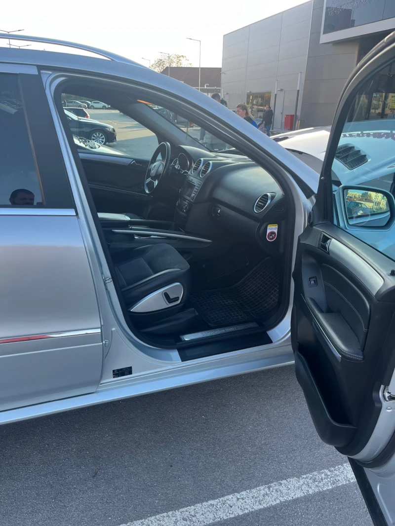 Mercedes-Benz ML 320 Facelift 3.2 CDI 4MATIC, снимка 13 - Автомобили и джипове - 52503884