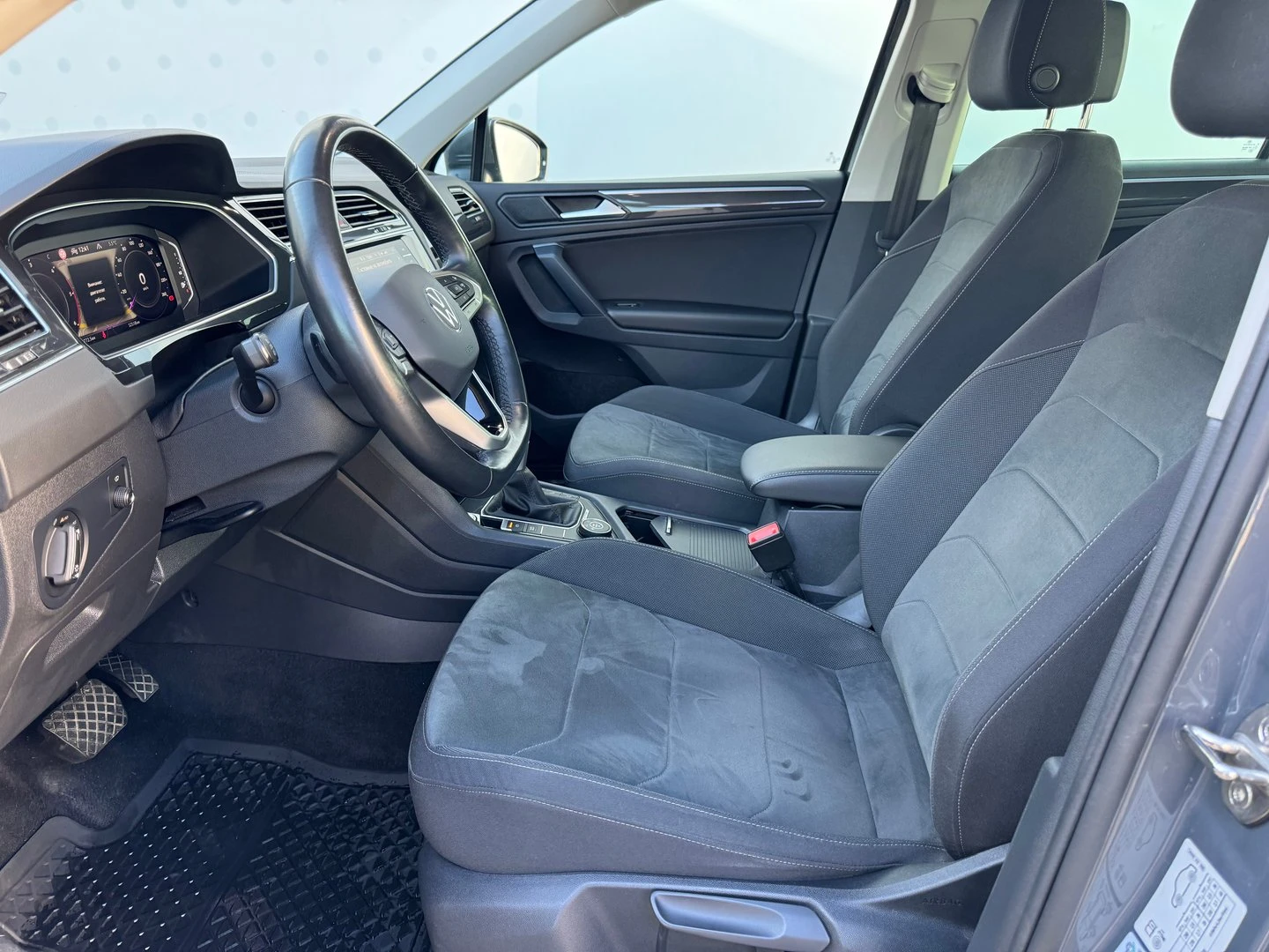 VW Tiguan Elegance 2.0 TDI SCR 4MOTION DSG | Mobile.bg — изображение 5