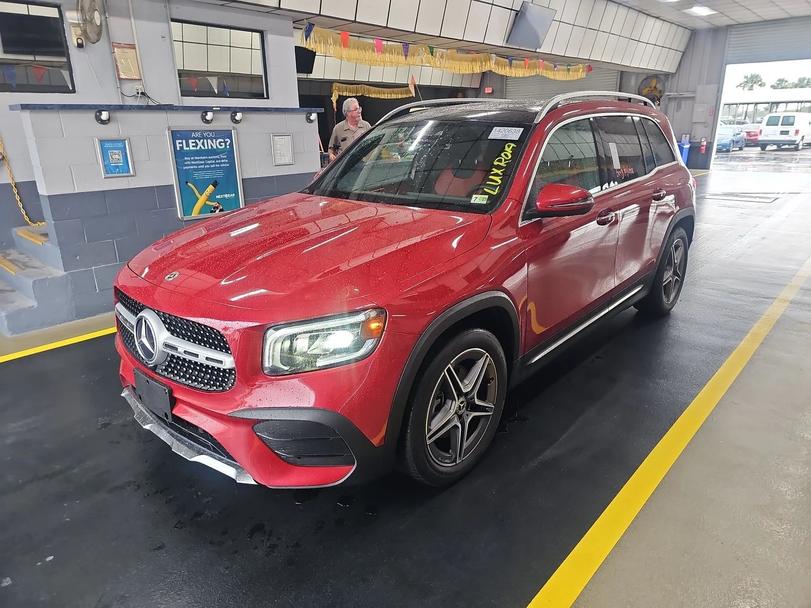Mercedes-Benz GLB 250* 4MATIC* AMG-PACK* KEYLESS* ПОДГРЕВИ* BURMESTE - изображение 3