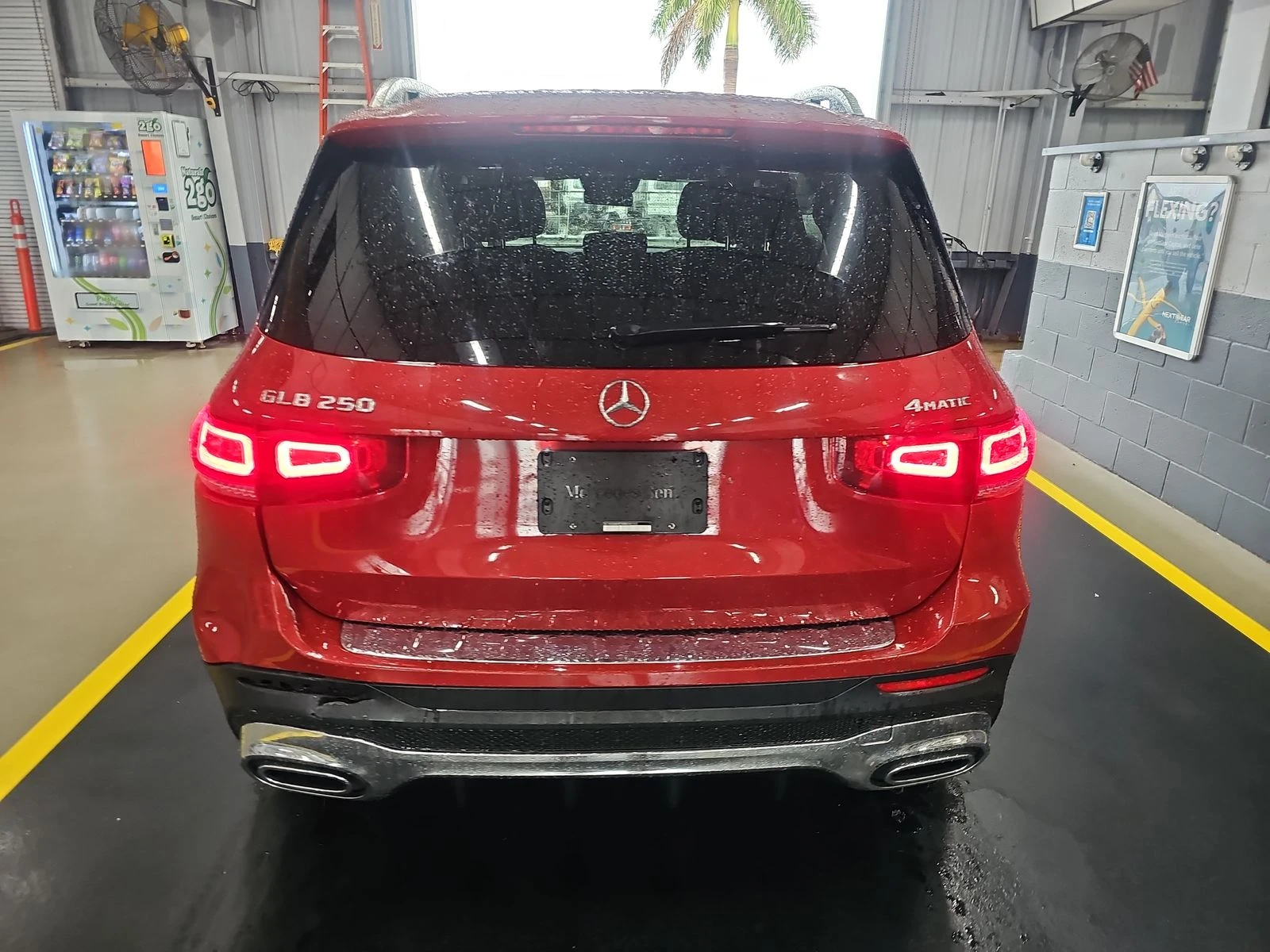 Mercedes-Benz GLB 250* 4MATIC* AMG-PACK* KEYLESS* ПОДГРЕВИ* BURMESTE - изображение 5