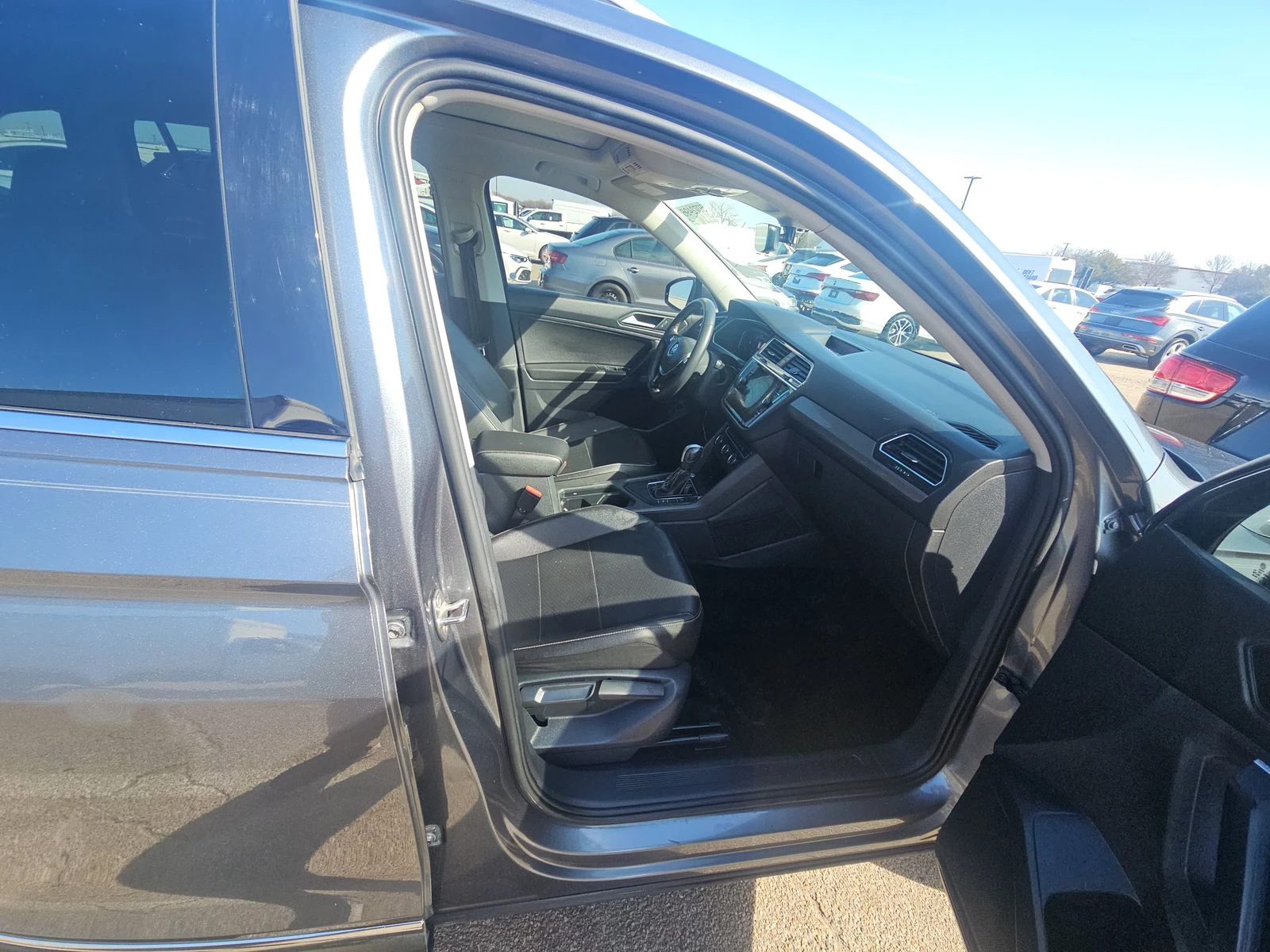 VW Tiguan SEL, снимка 12 - Автомобили и джипове - 53712893