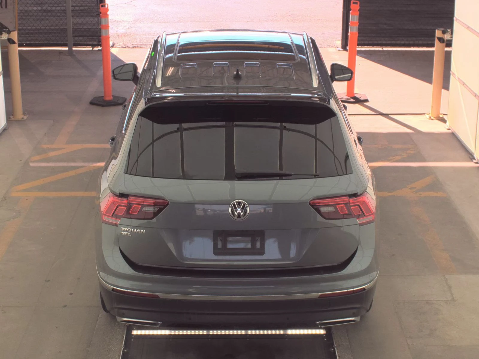 VW Tiguan SEL, снимка 6 - Автомобили и джипове - 53712893