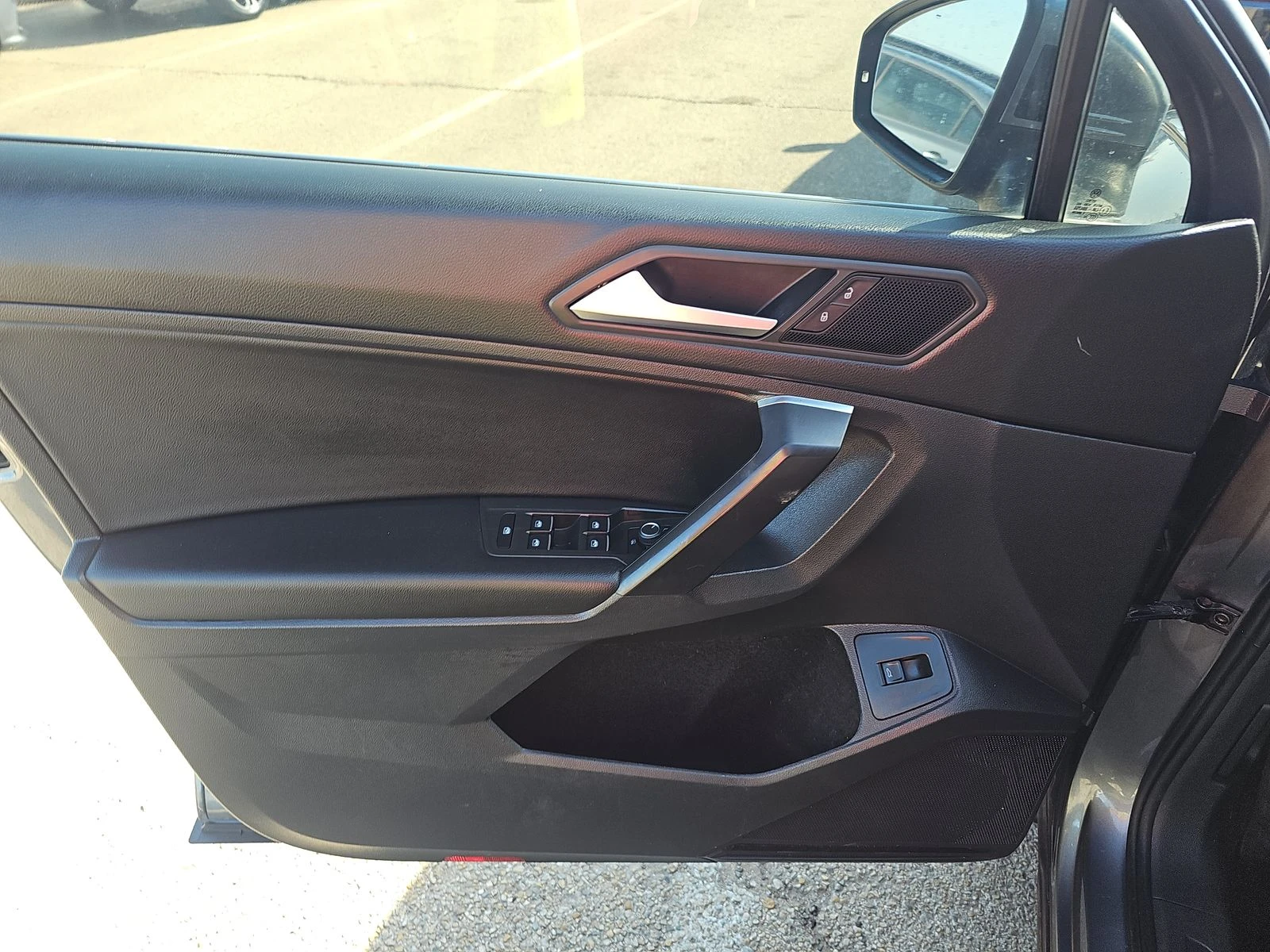 VW Tiguan SEL, снимка 14 - Автомобили и джипове - 53712893