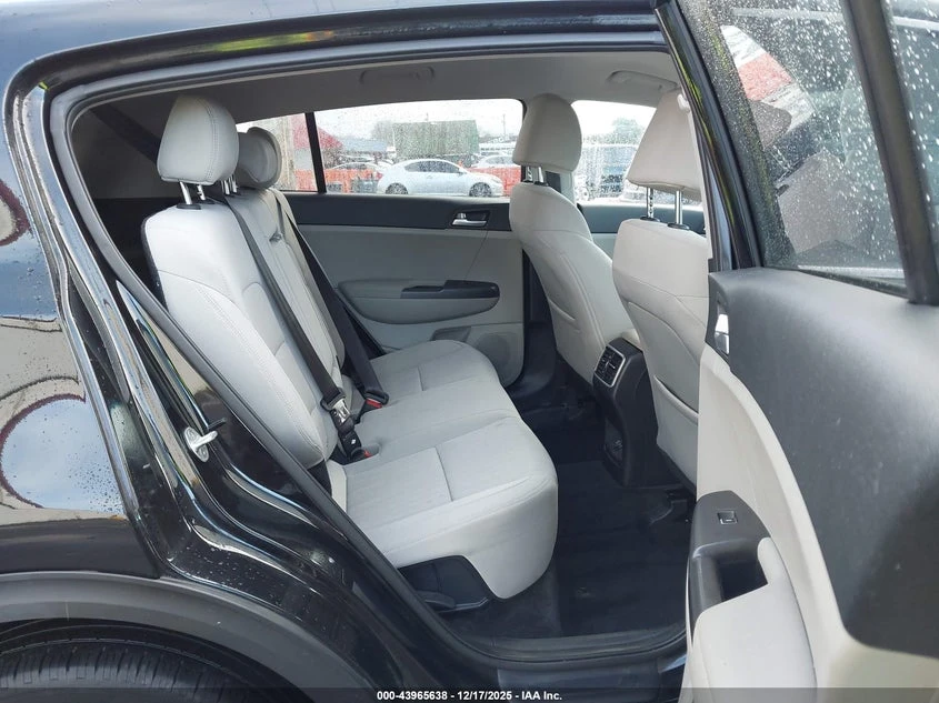 Kia Sportage 2.4l Lx, снимка 8 - Автомобили и джипове - 54098332