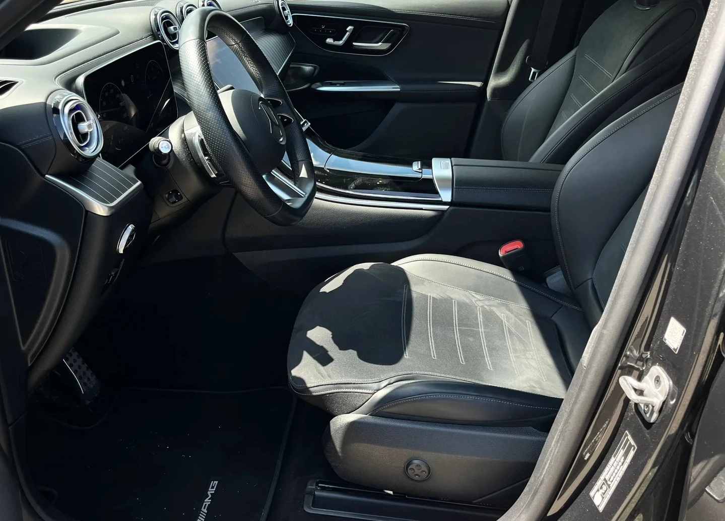 Mercedes-Benz GLC 220 d 4MATIC AMG-Line Off-Roader, снимка 6 - Автомобили и джипове - 54607699