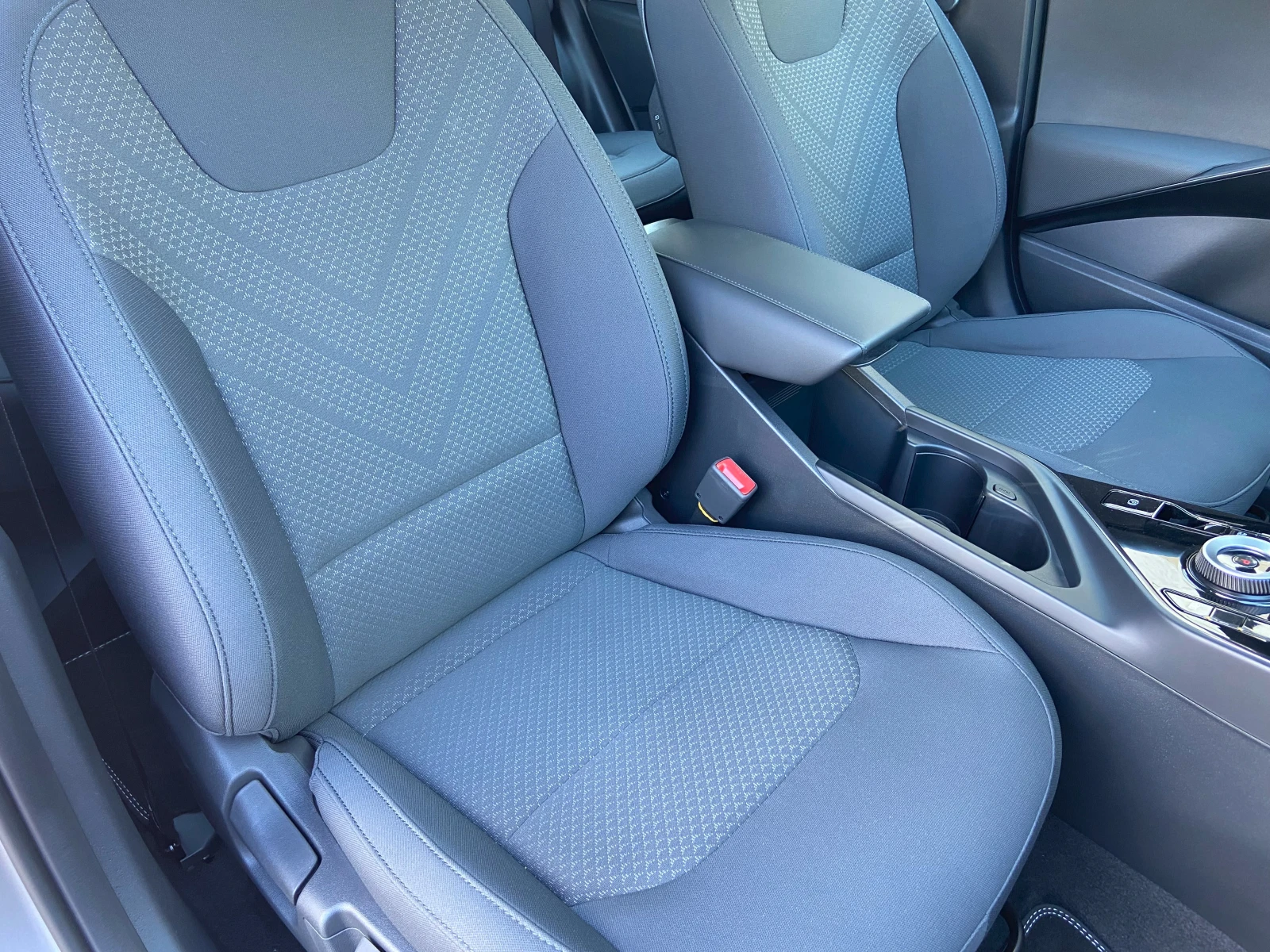 Kia Niro НОВ АВТОМОБИЛ!, снимка 15 - Автомобили и джипове - 54995453