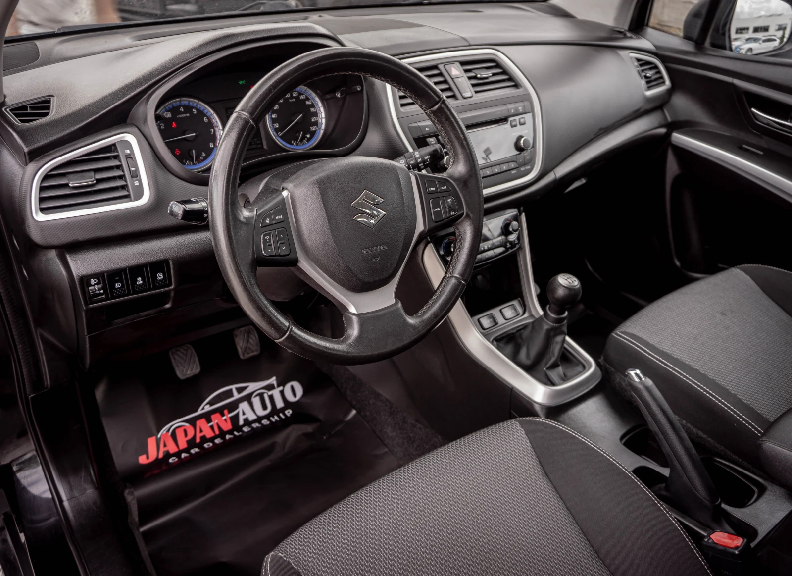 Suzuki SX4 S-Cross 1.6 бензин 120к.с. ТОП! С ГАРАНЦИЯ!, снимка 7 - Автомобили и джипове - 55000710