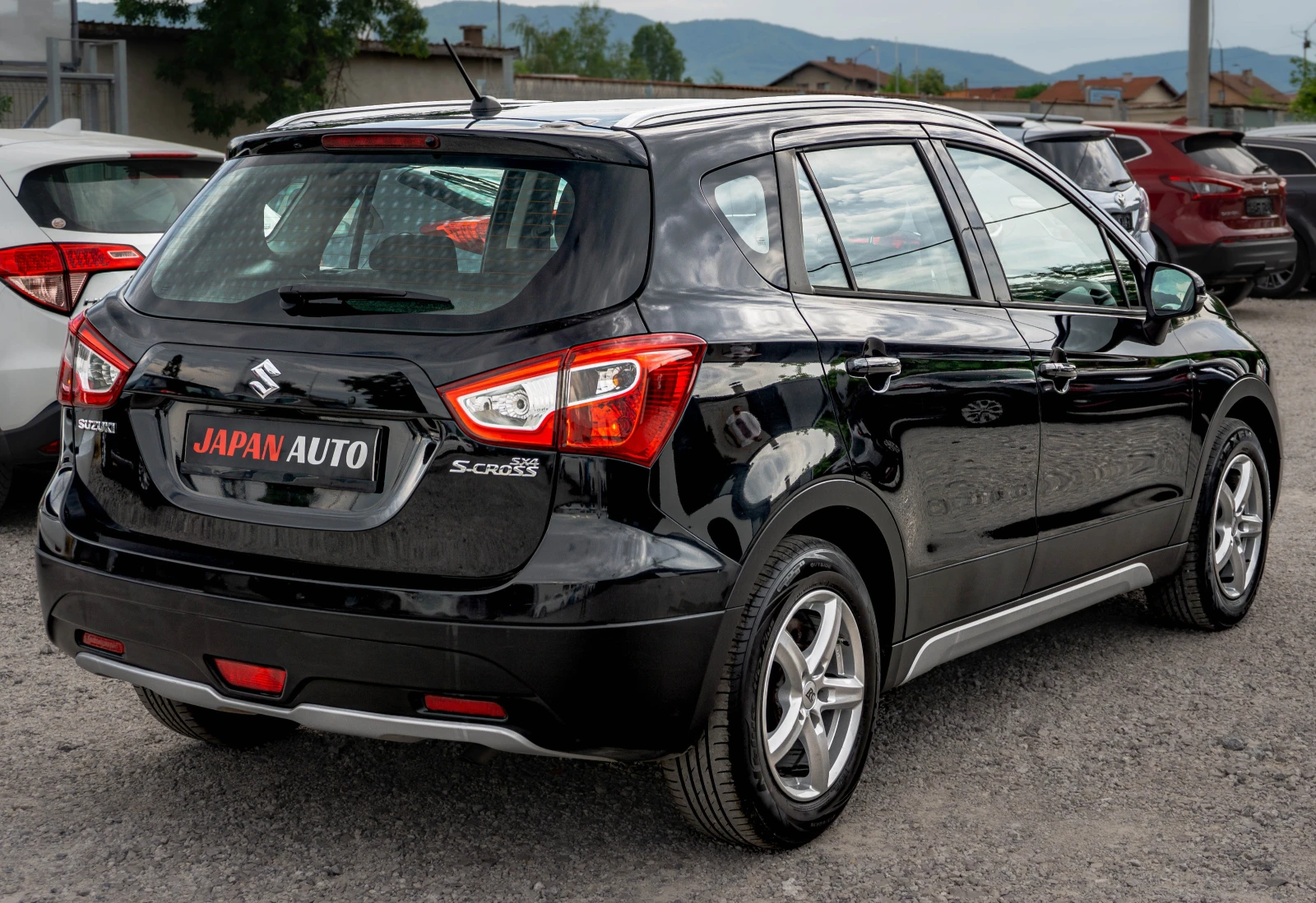 Suzuki SX4 S-Cross 1.6 бензин 120к.с. ТОП! С ГАРАНЦИЯ!, снимка 4 - Автомобили и джипове - 55000710