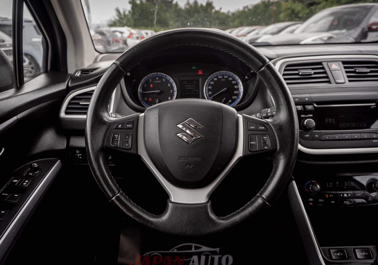Suzuki SX4 S-Cross 1.6 бензин 120к.с. ТОП! С ГАРАНЦИЯ!, снимка 9 - Автомобили и джипове - 55000710