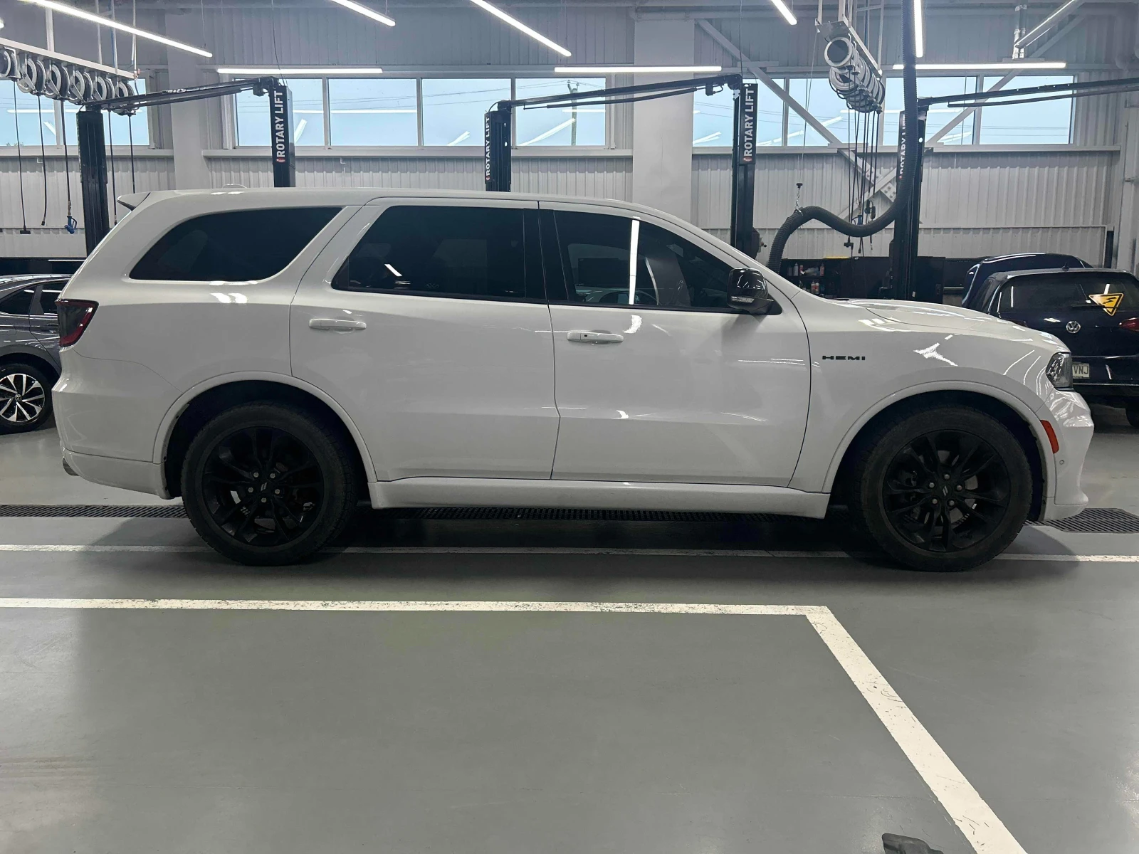 Dodge Durango R/T* HEMI* �������* �����* CarPlay* Keyless*  | Mobile.bg � ����������� 5