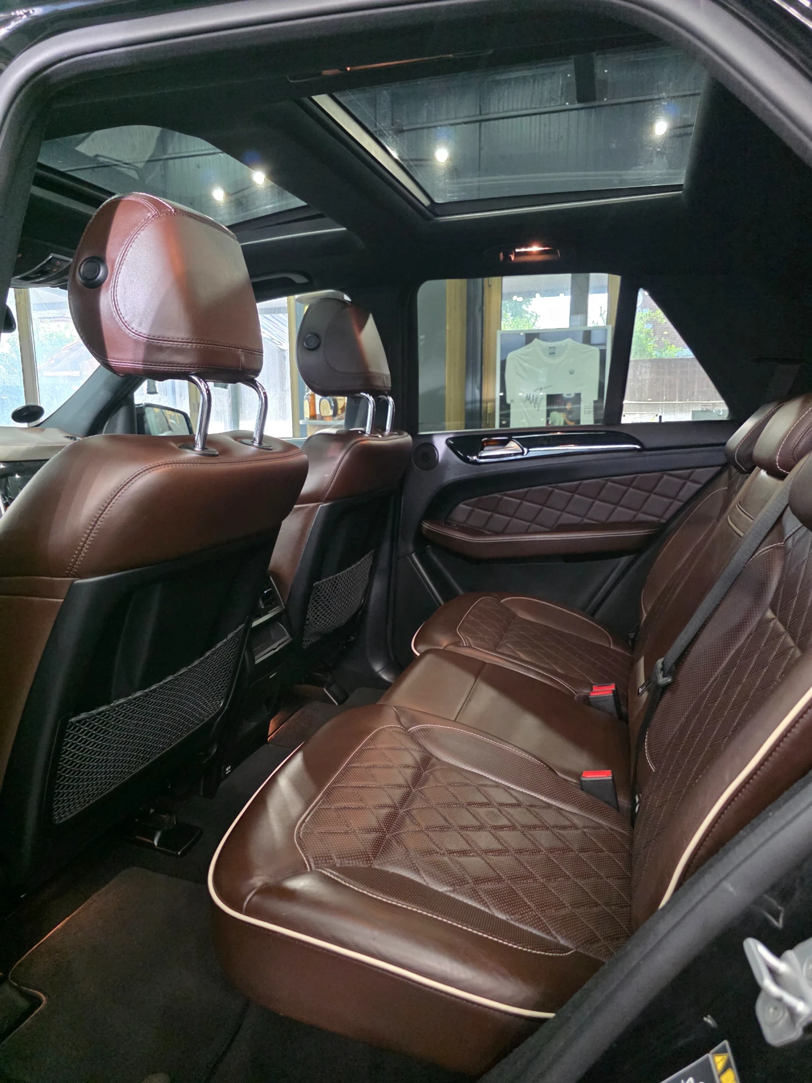 Mercedes-Benz ML 350 AMG DESIGNO, снимка 8 - Автомобили и джипове - 55424475