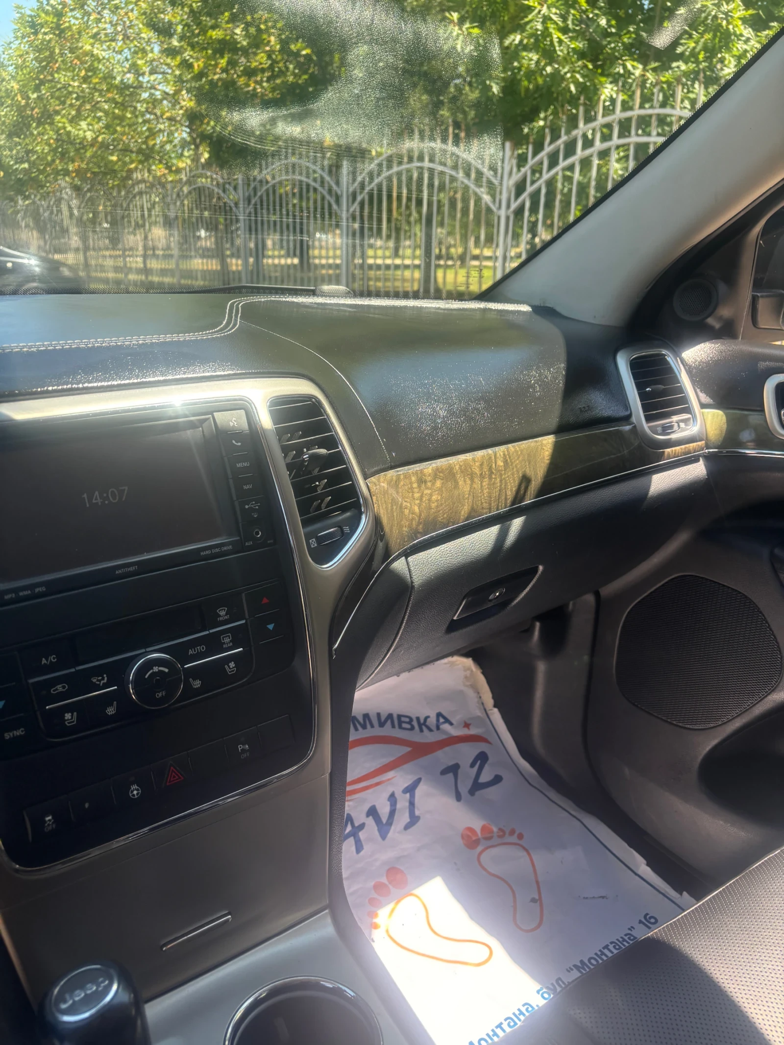 Jeep Grand cherokee Overland  гаранция 50000km, снимка 11 - Автомобили и джипове - 55510161