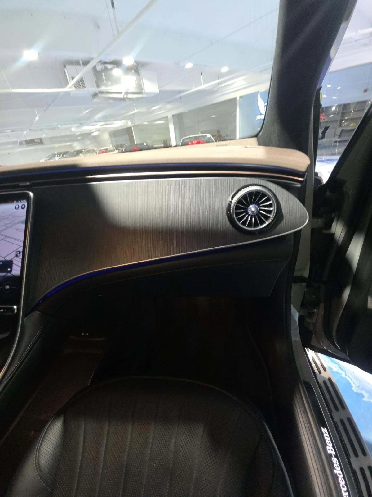 Mercedes-Benz EQE AMG-LINE* 4�* ���������* �����* 360VIEW* �������� | Mobile.bg � ����������� 12