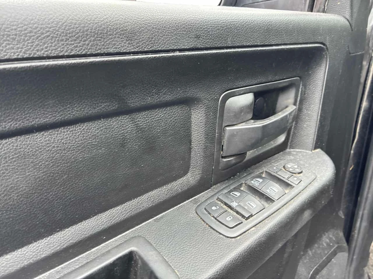 Dodge RAM 1500 * Express * ���������� ��� ������������ ������ | Mobile.bg � ����������� 10