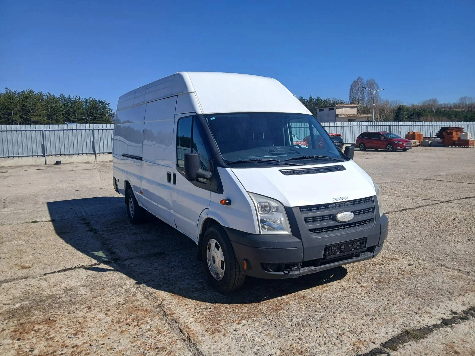 Ford Transit 2.4 T 350 - изображение 9