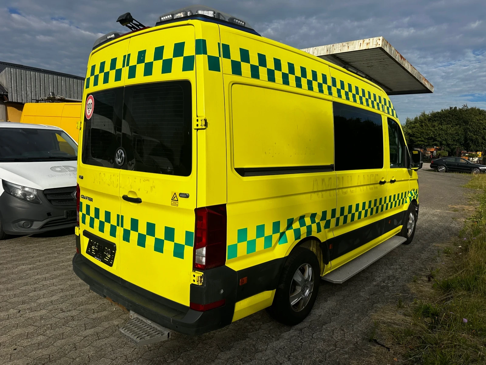 VW Crafter, снимка 4 - Бусове и автобуси - 55212645
