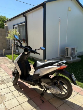 Aprilia 50 Sportcity one v4t | Mobile.bg    3