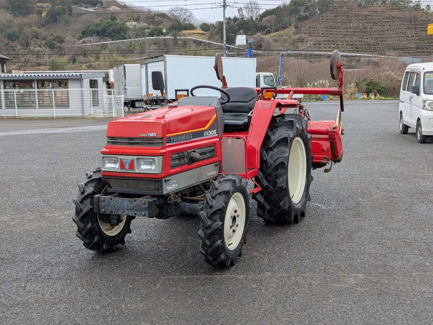 Трактор Yanmar FX30