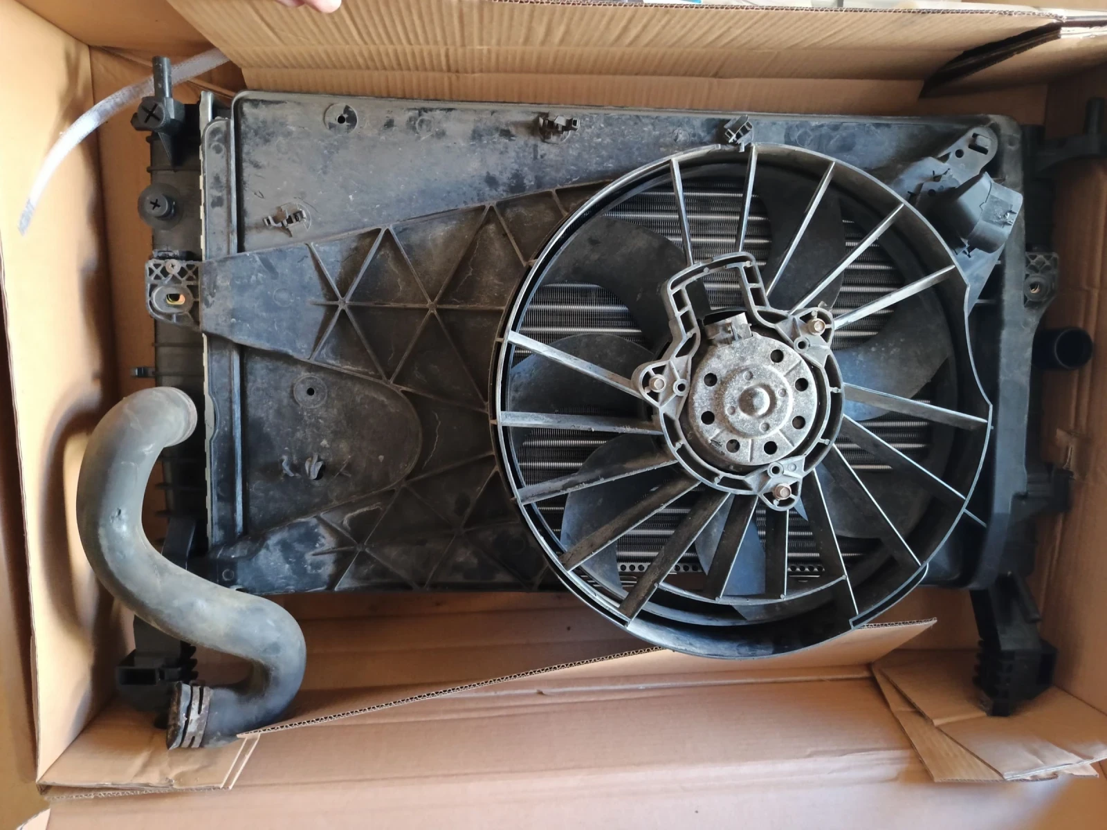 �������� �����, ���� ������ 1.6 ������, ������������� � ����������! | Mobile.bg � ����������� 1