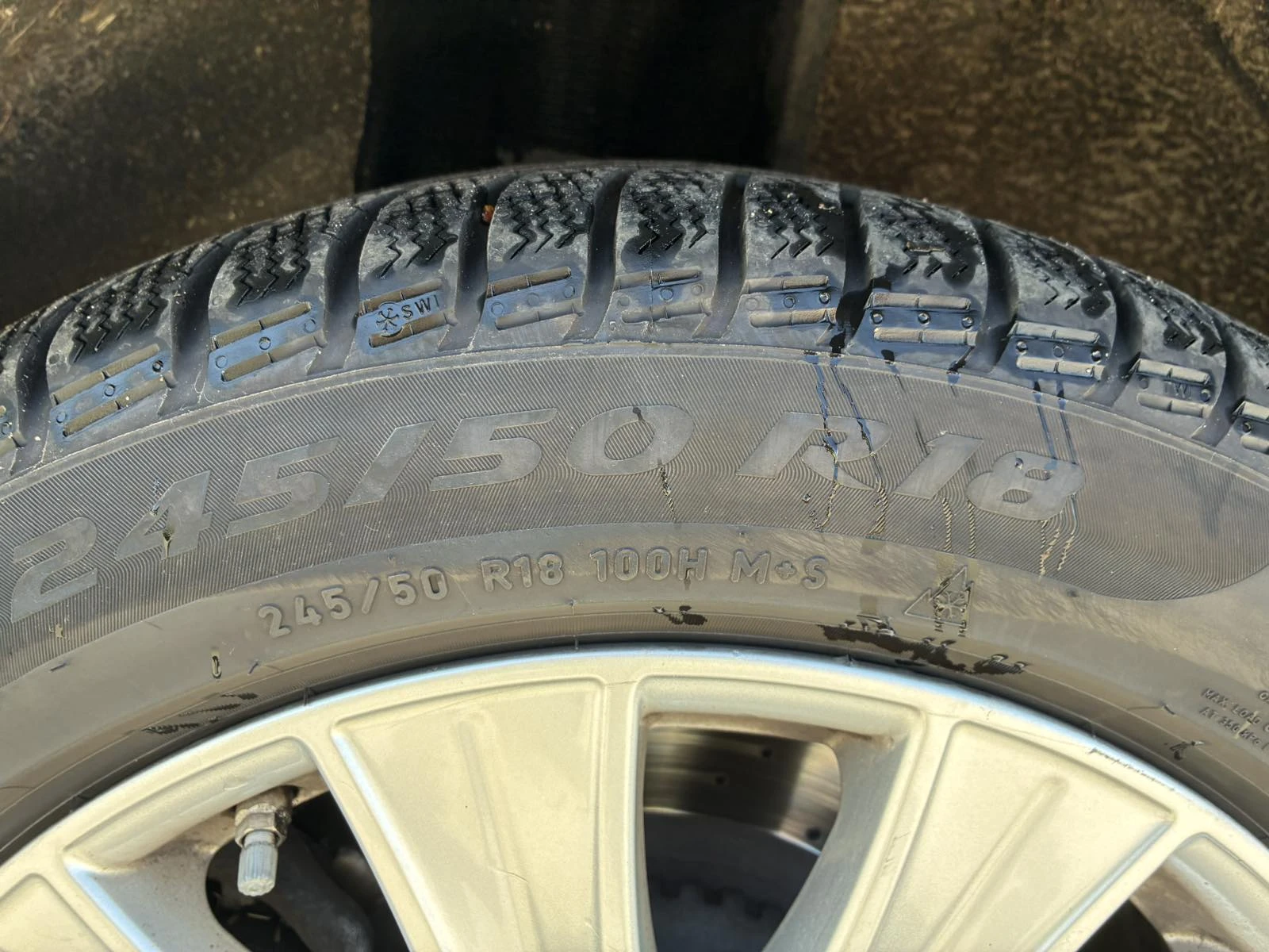 Гуми с джанти Pirelli 245/50R18, снимка 8 - Гуми и джанти - 54332136