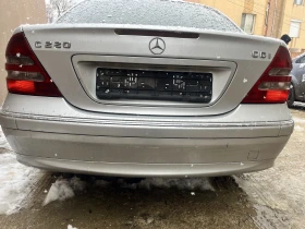 Mercedes-Benz C 220 CDI, снимка 10