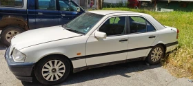 Mercedes-Benz C 180 - 1600 € / 3129.33 лв. - 75704400 2