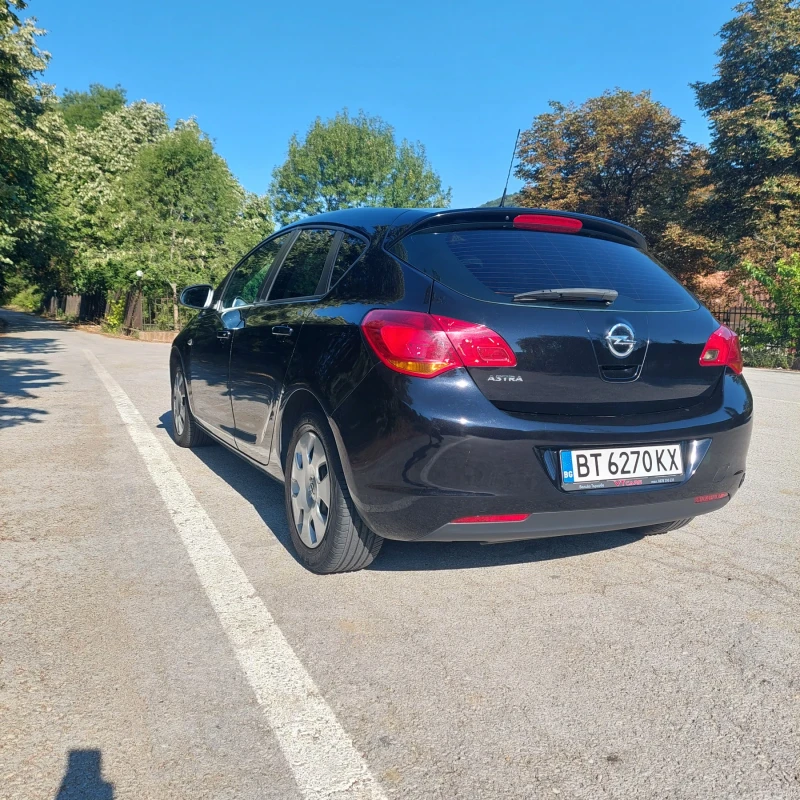 Opel Astra J, снимка 7 - Автомобили и джипове - 46953597