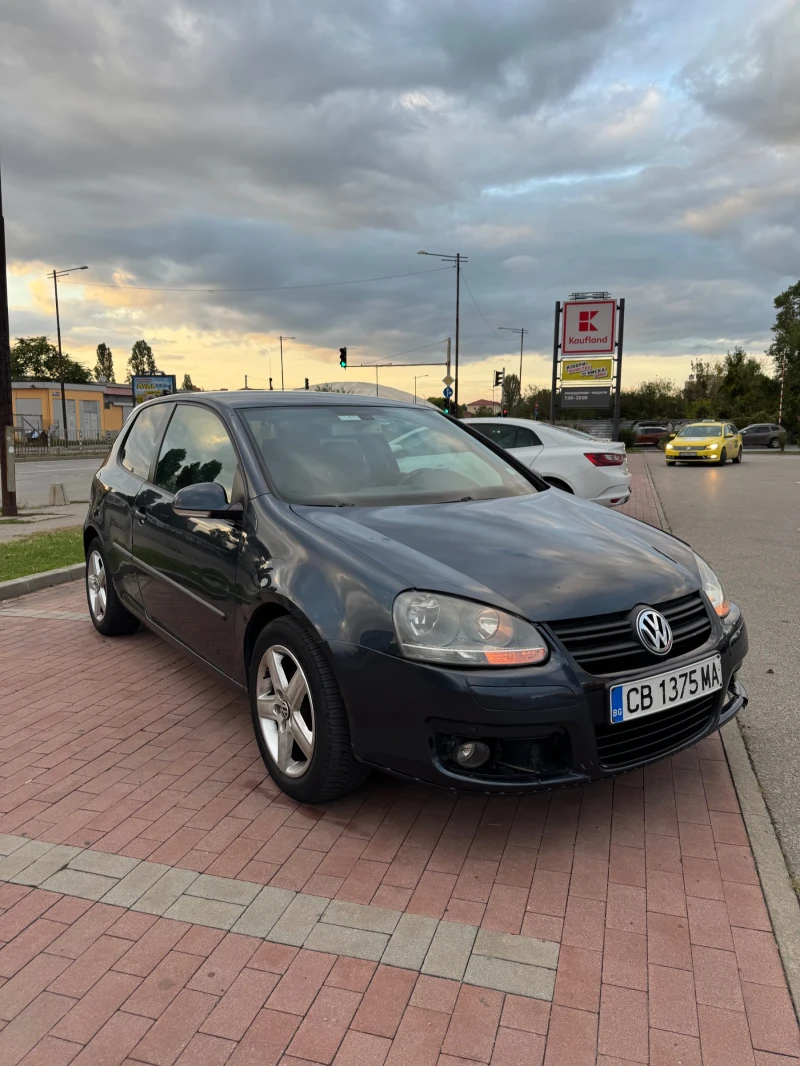 VW Golf 1.9, снимка 6 - Автомобили и джипове - 47511239