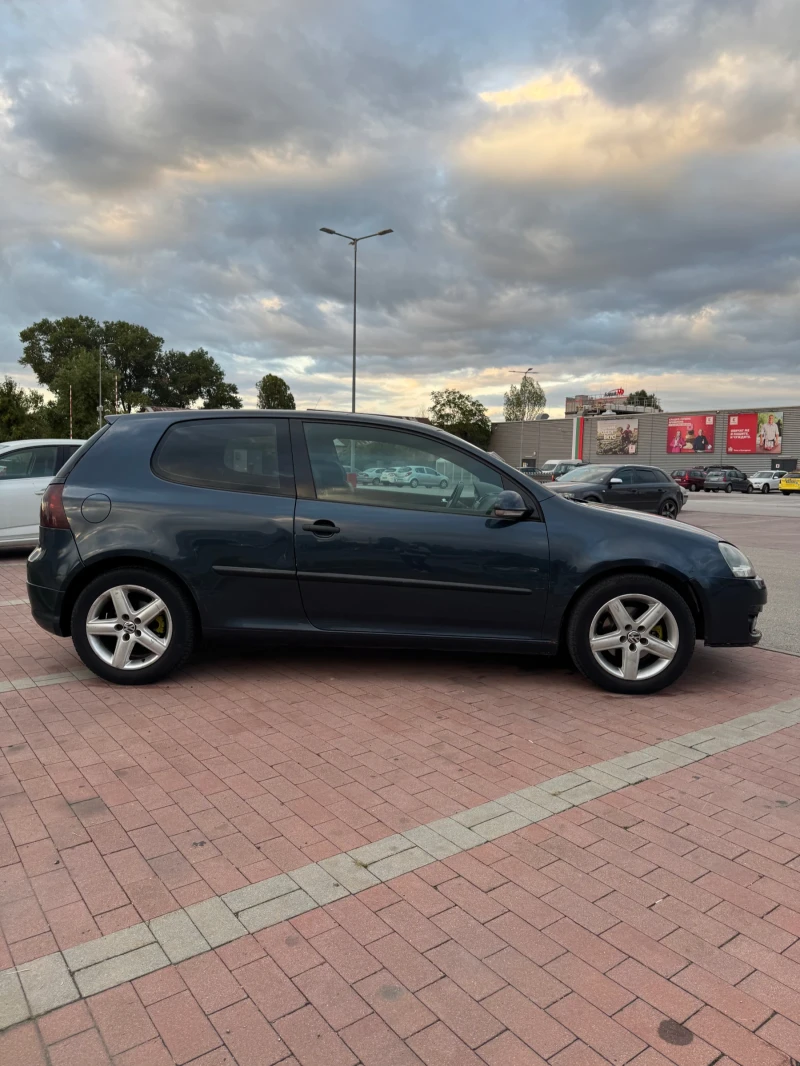 VW Golf 1.9, снимка 2 - Автомобили и джипове - 47511239