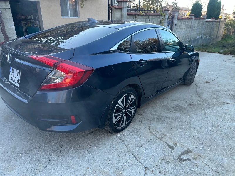 Honda Civic 1.5T, снимка 11 - Автомобили и джипове - 48554260