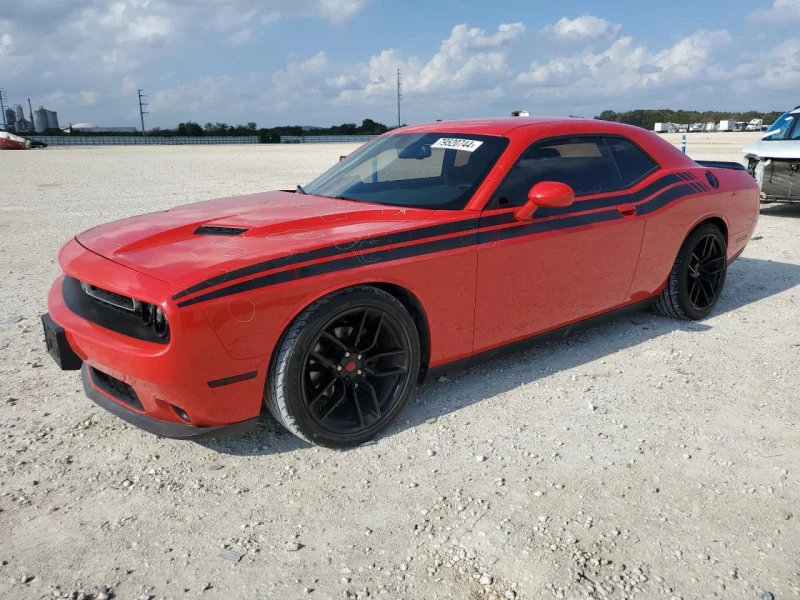 Dodge Challenger SXT, снимка 1 - Автомобили и джипове - 48675936