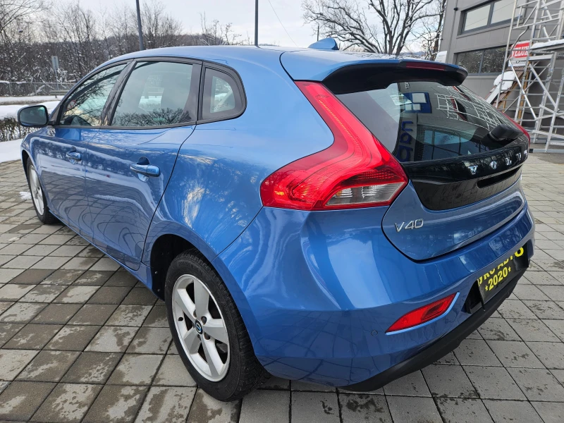 Volvo V40 1.6 ПЕРФЕКТЕН , снимка 6 - Автомобили и джипове - 49212644