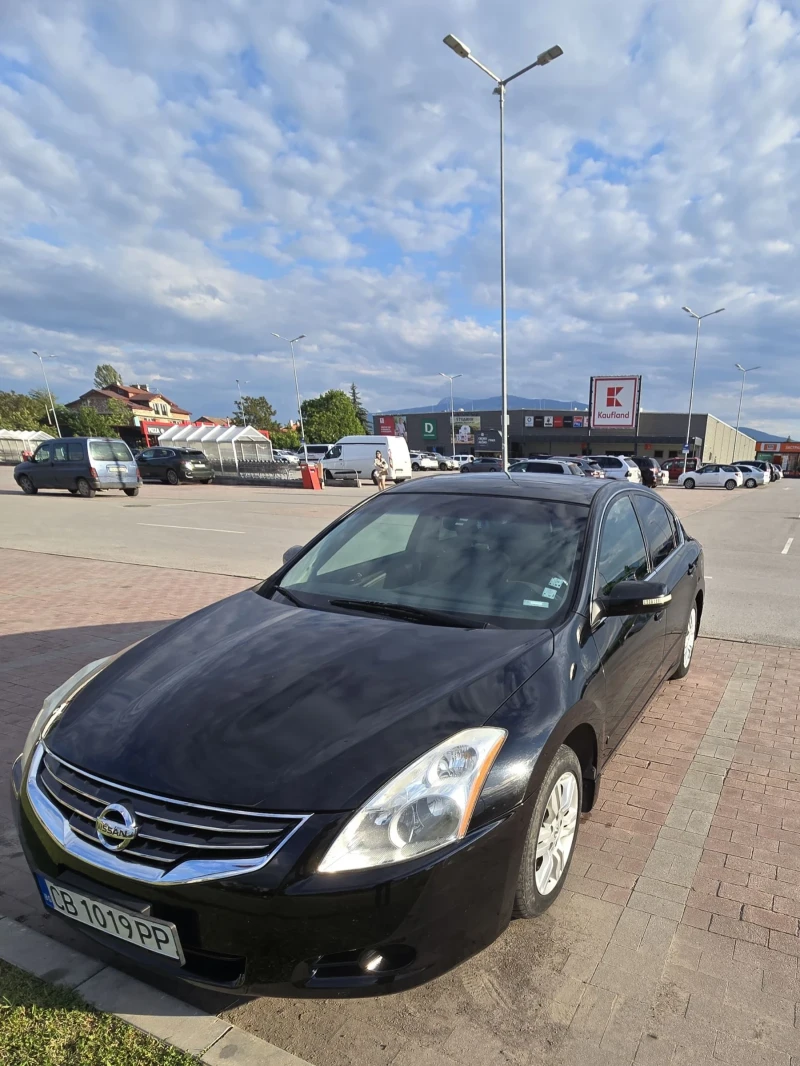 Nissan Altima, снимка 2 - Автомобили и джипове - 51658557