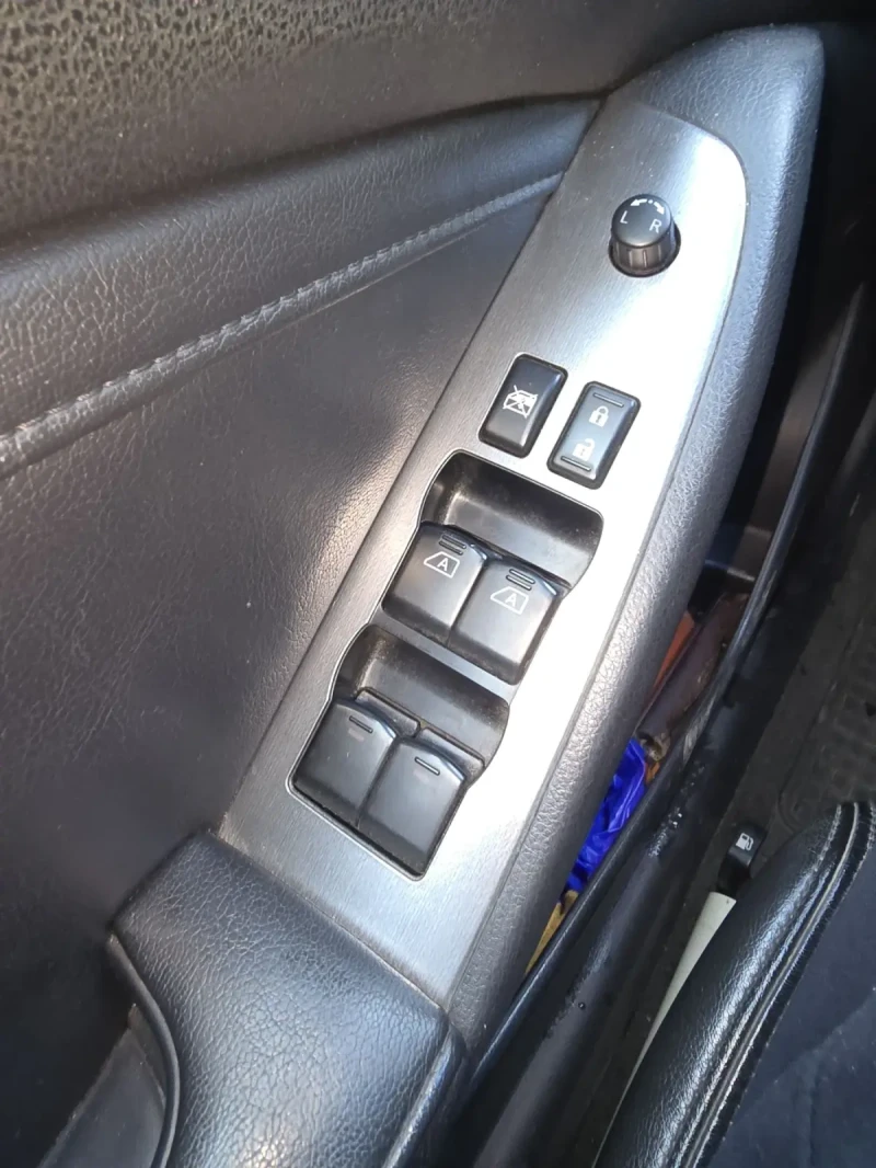 Nissan Altima, снимка 12 - Автомобили и джипове - 51658557